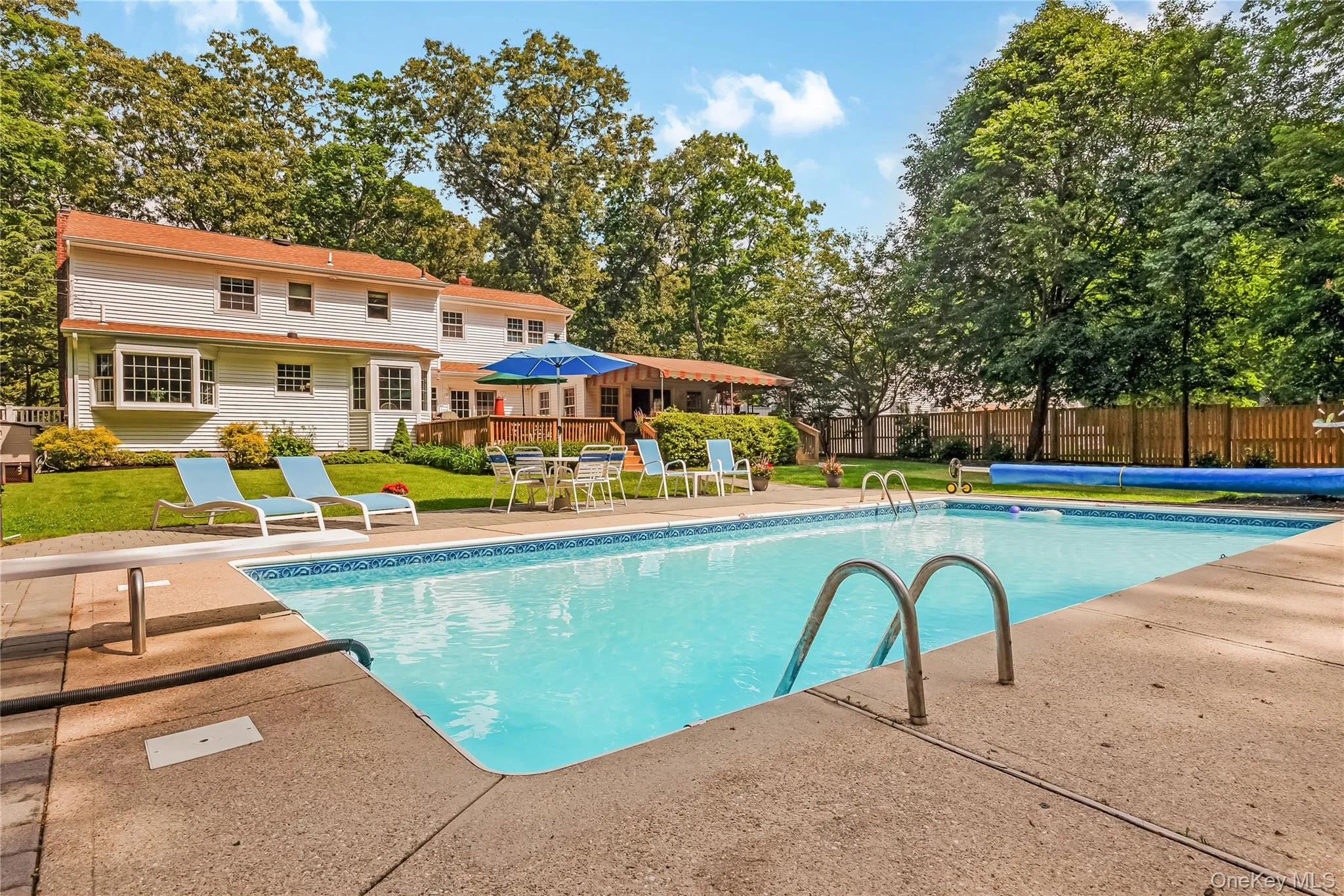 28 Cygnet Drive, Smithtown, NY, 5 Bedrooms Bedrooms, 10 Rooms Rooms,2 BathroomsBathrooms,Residential,For Rent,Cygnet,0,1010498 28 Cygnet Drive, Smithtown, NY, 5 Bedrooms Bedrooms, 10 Rooms Rooms,2 BathroomsBathrooms,Residential,For Rent,Cygnet,0,1010498