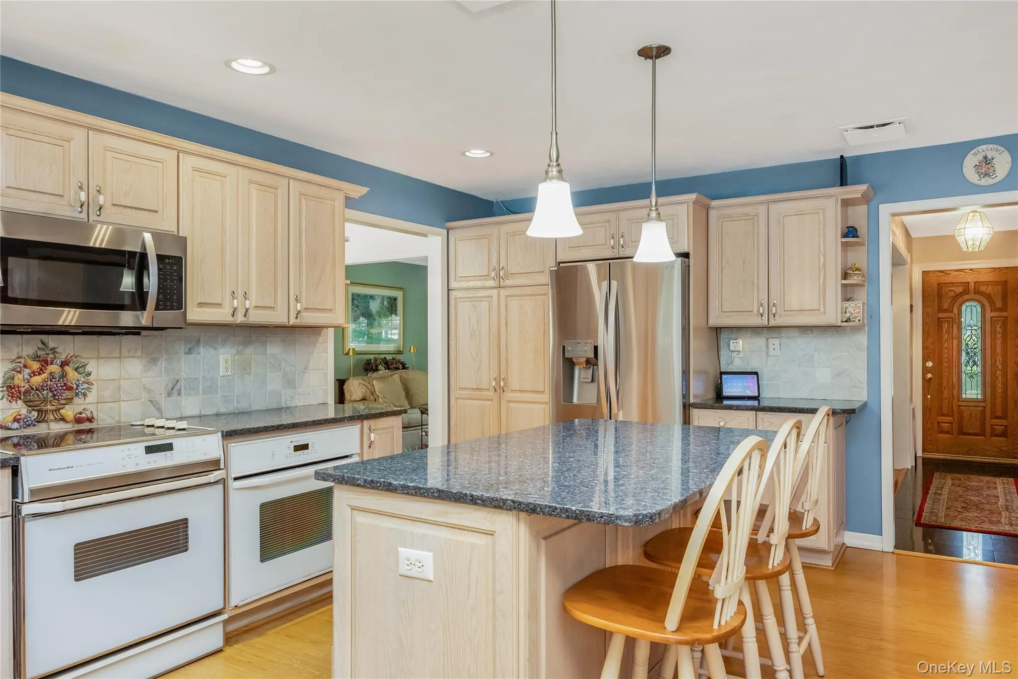 28 Cygnet Drive, Smithtown, NY, 5 Bedrooms Bedrooms, 10 Rooms Rooms,2 BathroomsBathrooms,Residential,For Rent,Cygnet,0,1010498 28 Cygnet Drive, Smithtown, NY, 5 Bedrooms Bedrooms, 10 Rooms Rooms,2 BathroomsBathrooms,Residential,For Rent,Cygnet,0,1010498