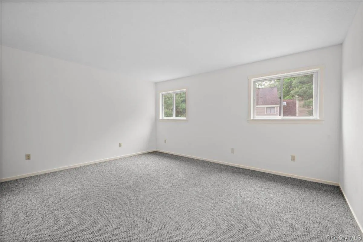 Upstairs bedroom with en suite and large closets Upstairs bedroom with en suite and large closets