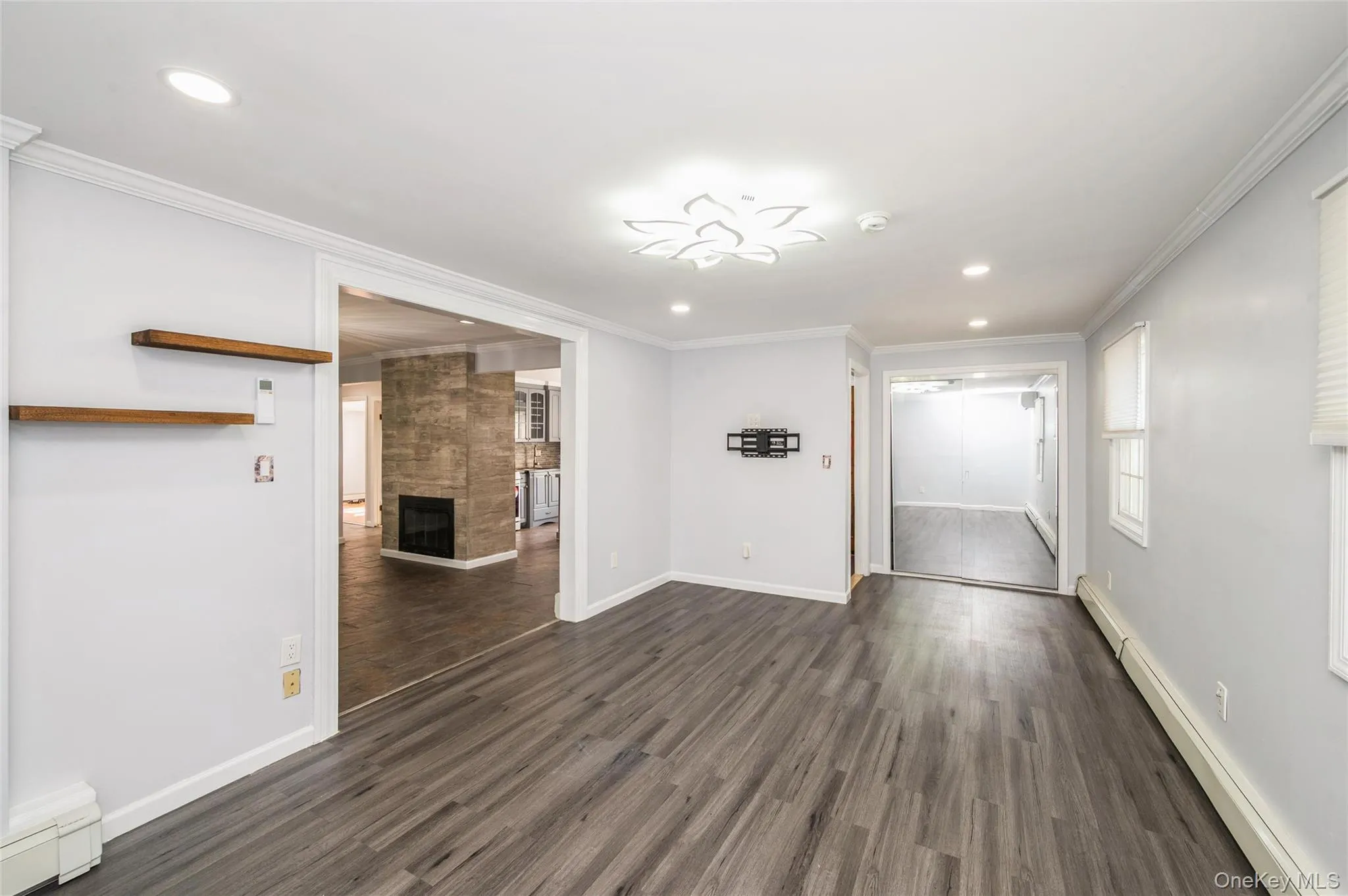14 Tailor Lane, Hempstead, NY, 4 Bedrooms Bedrooms, 8 Rooms Rooms,2 BathroomsBathrooms,Residential Lease,For Rent,Tailor,0,1010501 14 Tailor Lane, Hempstead, NY, 4 Bedrooms Bedrooms, 8 Rooms Rooms,2 BathroomsBathrooms,Residential Lease,For Rent,Tailor,0,1010501