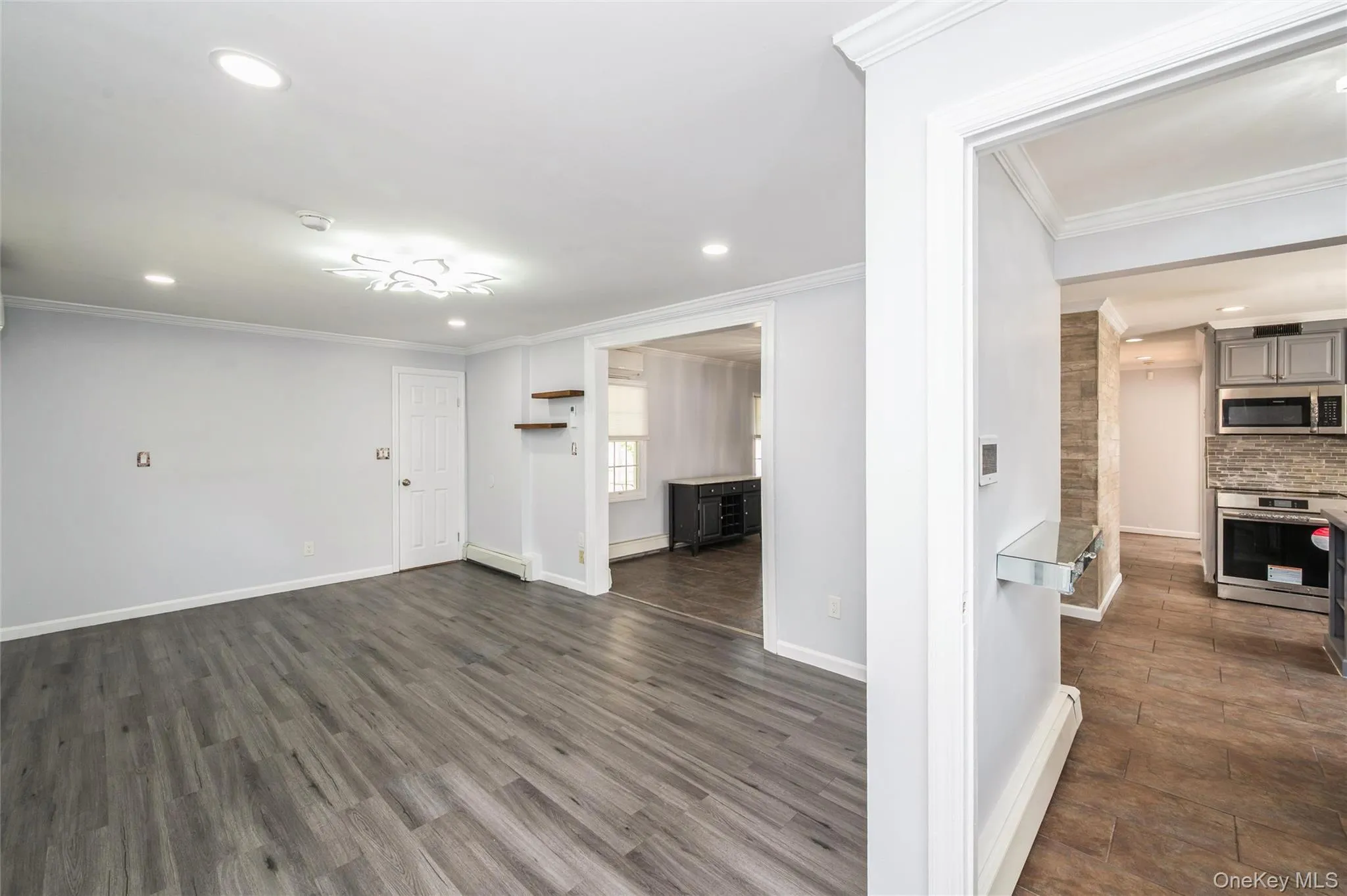 14 Tailor Lane, Hempstead, NY, 4 Bedrooms Bedrooms, 8 Rooms Rooms,2 BathroomsBathrooms,Residential Lease,For Rent,Tailor,0,1010501 14 Tailor Lane, Hempstead, NY, 4 Bedrooms Bedrooms, 8 Rooms Rooms,2 BathroomsBathrooms,Residential Lease,For Rent,Tailor,0,1010501