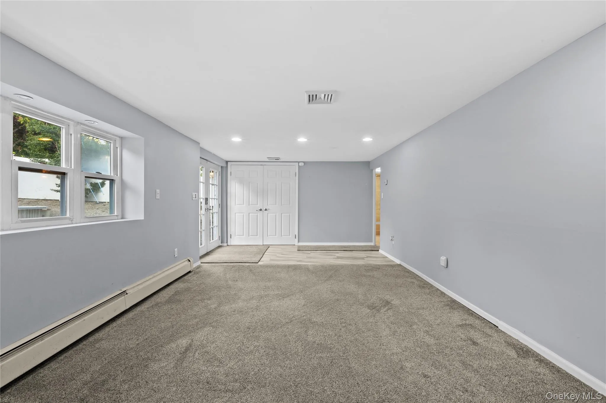 21 Via Continental, Huntington, NY, 3 Bedrooms Bedrooms, 6 Rooms Rooms,2 BathroomsBathrooms,Residential,For Rent,Via Continental,0,1010504 21 Via Continental, Huntington, NY, 3 Bedrooms Bedrooms, 6 Rooms Rooms,2 BathroomsBathrooms,Residential,For Rent,Via Continental,0,1010504