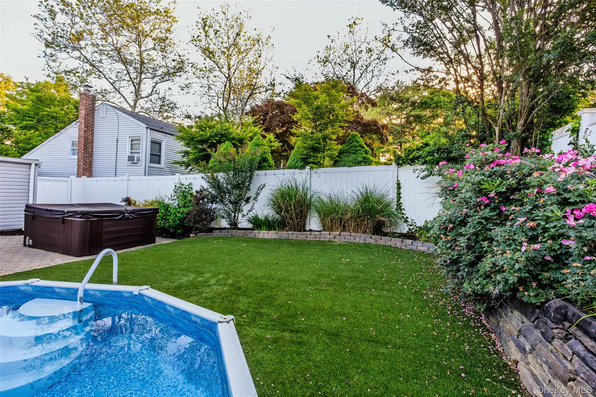 21 Via Continental, Huntington, NY, 3 Bedrooms Bedrooms, 6 Rooms Rooms,2 BathroomsBathrooms,Residential,For Rent,Via Continental,0,1010504 21 Via Continental, Huntington, NY, 3 Bedrooms Bedrooms, 6 Rooms Rooms,2 BathroomsBathrooms,Residential,For Rent,Via Continental,0,1010504