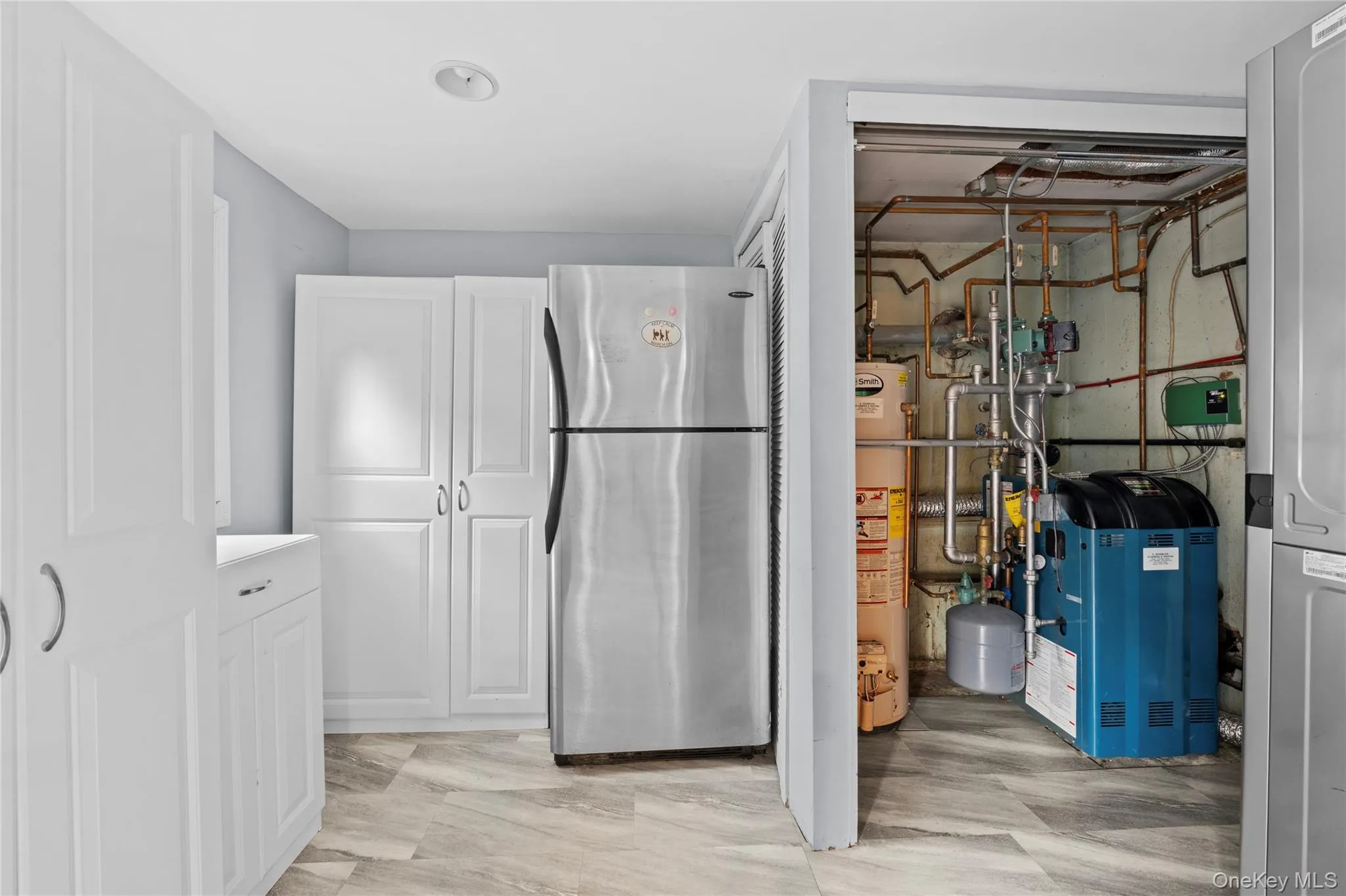 21 Via Continental, Huntington, NY, 3 Bedrooms Bedrooms, 6 Rooms Rooms,2 BathroomsBathrooms,Residential,For Rent,Via Continental,0,1010504 21 Via Continental, Huntington, NY, 3 Bedrooms Bedrooms, 6 Rooms Rooms,2 BathroomsBathrooms,Residential,For Rent,Via Continental,0,1010504