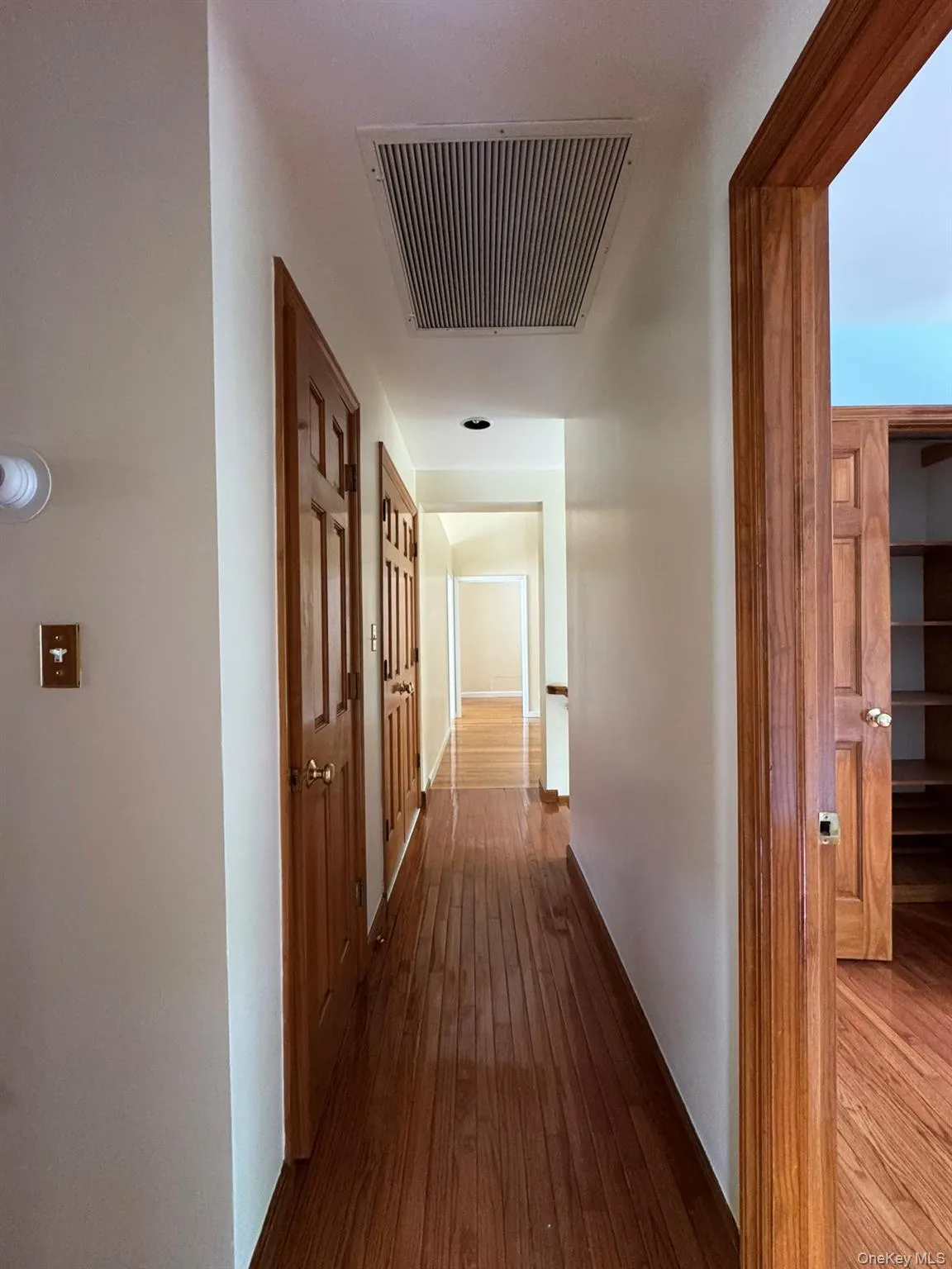 227 Beverly Road, Huntington, NY, 5 Bedrooms Bedrooms, 12 Rooms Rooms,4 BathroomsBathrooms,Residential Lease,For Rent,Beverly,0,1010507 227 Beverly Road, Huntington, NY, 5 Bedrooms Bedrooms, 12 Rooms Rooms,4 BathroomsBathrooms,Residential Lease,For Rent,Beverly,0,1010507
