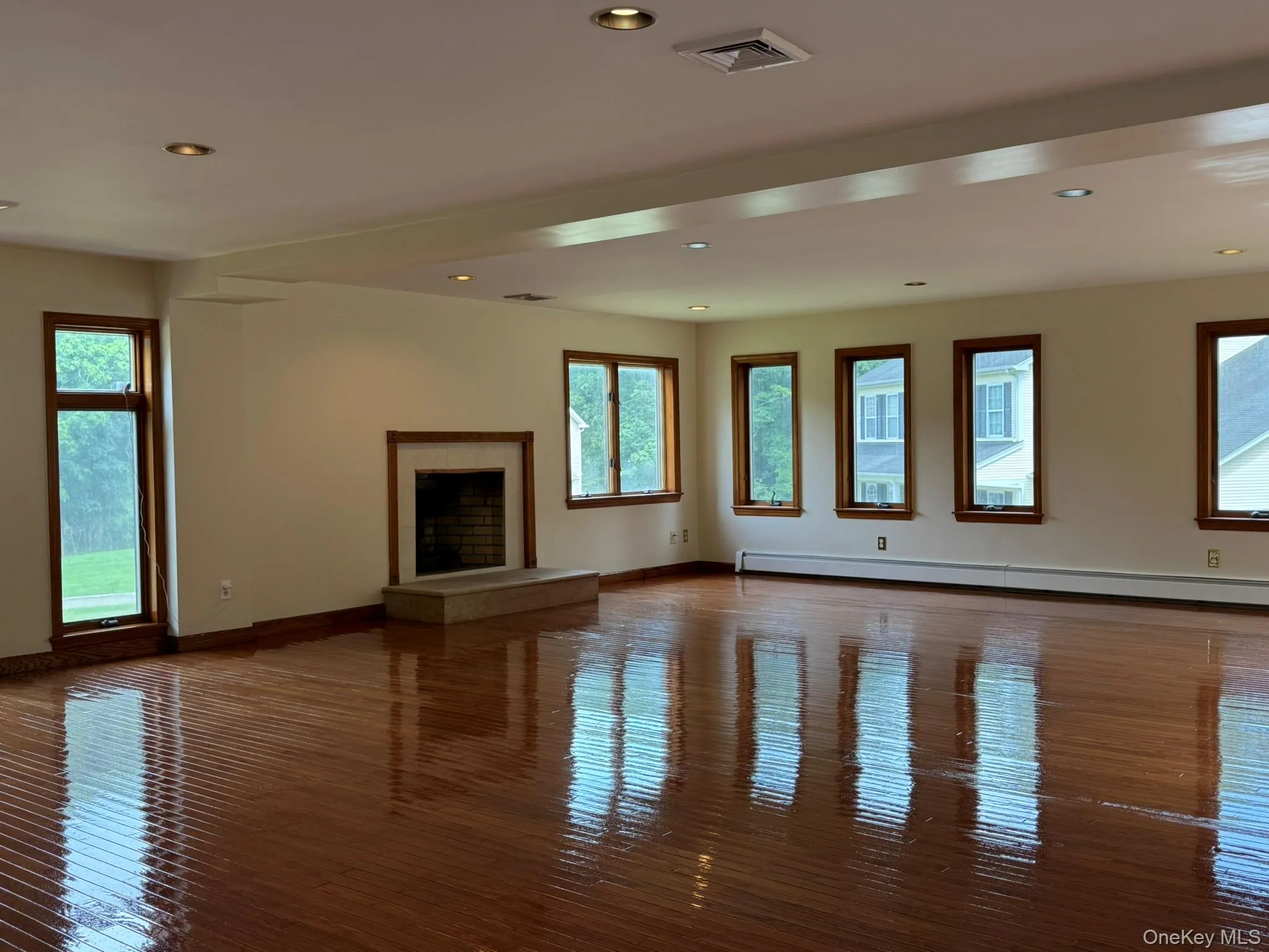 227 Beverly Road, Huntington, NY, 5 Bedrooms Bedrooms, 12 Rooms Rooms,4 BathroomsBathrooms,Residential Lease,For Rent,Beverly,0,1010507 227 Beverly Road, Huntington, NY, 5 Bedrooms Bedrooms, 12 Rooms Rooms,4 BathroomsBathrooms,Residential Lease,For Rent,Beverly,0,1010507
