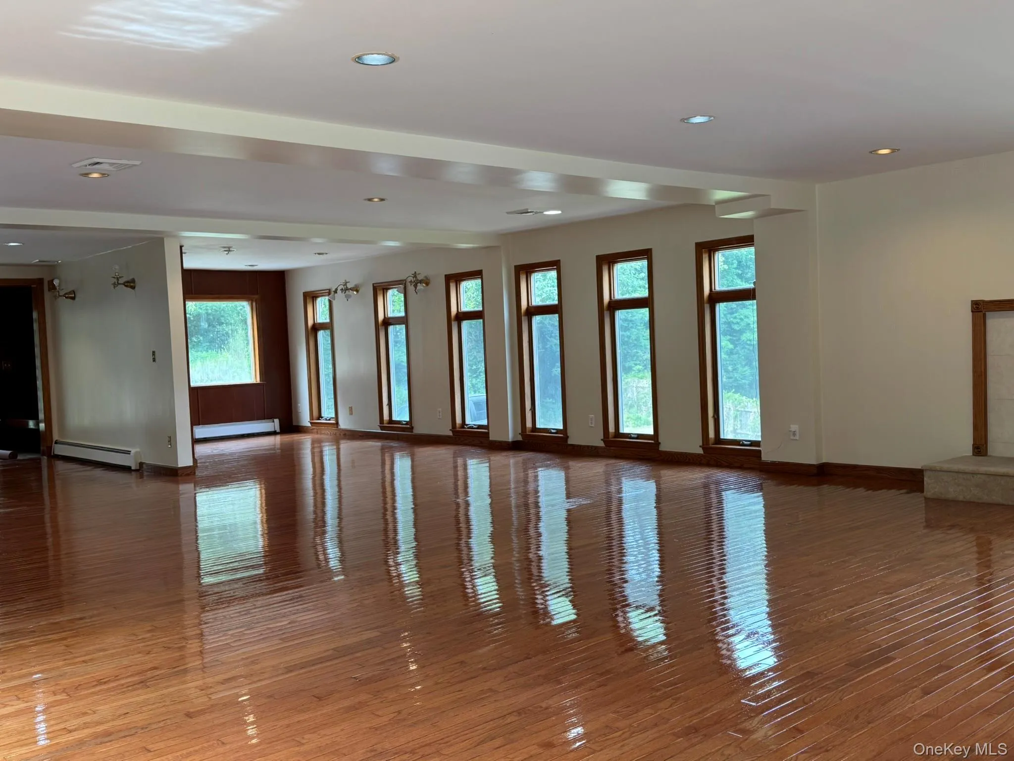 227 Beverly Road, Huntington, NY, 5 Bedrooms Bedrooms, 12 Rooms Rooms,4 BathroomsBathrooms,Residential Lease,For Rent,Beverly,0,1010507 227 Beverly Road, Huntington, NY, 5 Bedrooms Bedrooms, 12 Rooms Rooms,4 BathroomsBathrooms,Residential Lease,For Rent,Beverly,0,1010507