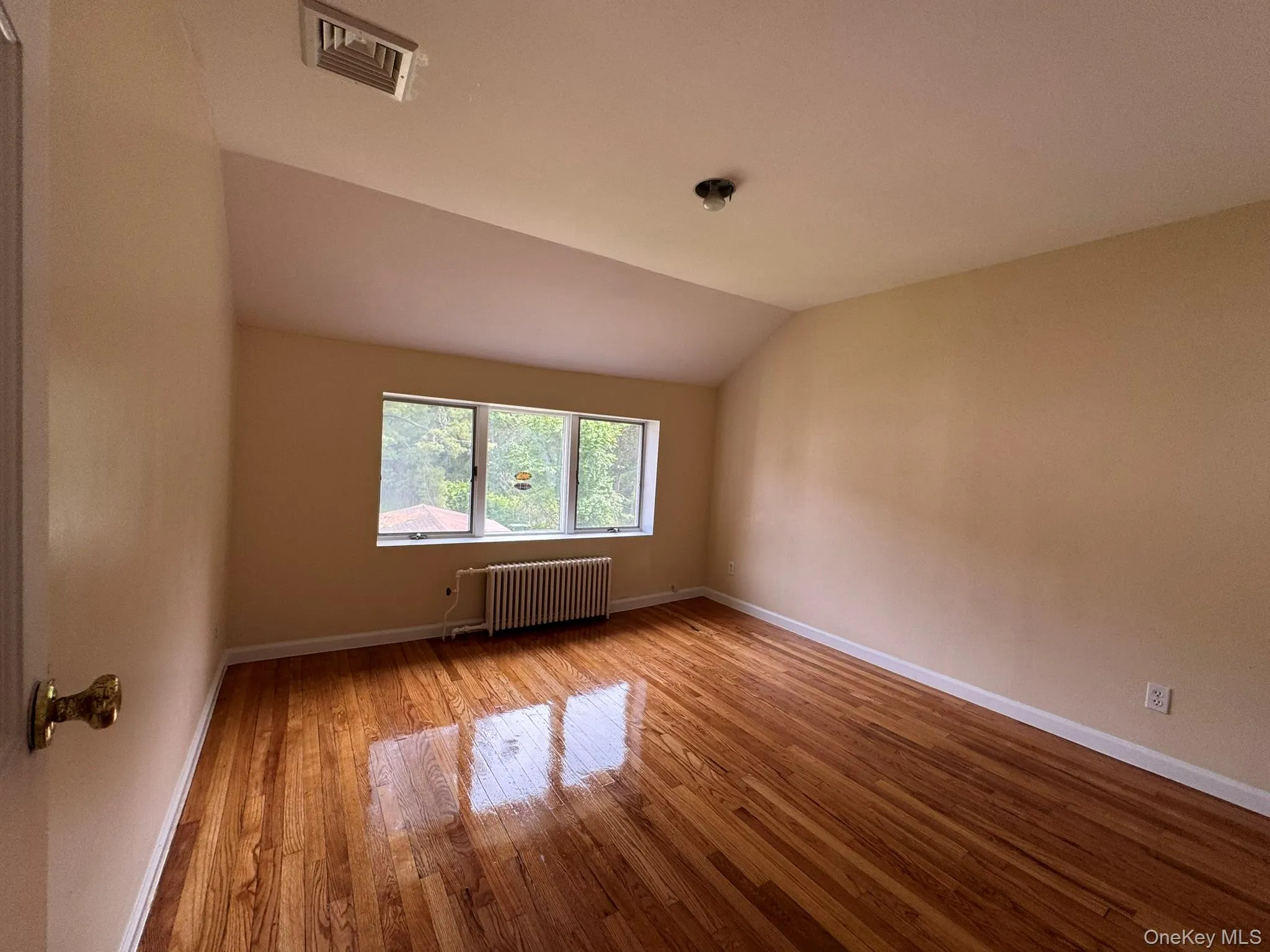 227 Beverly Road, Huntington, NY, 5 Bedrooms Bedrooms, 12 Rooms Rooms,4 BathroomsBathrooms,Residential Lease,For Rent,Beverly,0,1010507 227 Beverly Road, Huntington, NY, 5 Bedrooms Bedrooms, 12 Rooms Rooms,4 BathroomsBathrooms,Residential Lease,For Rent,Beverly,0,1010507