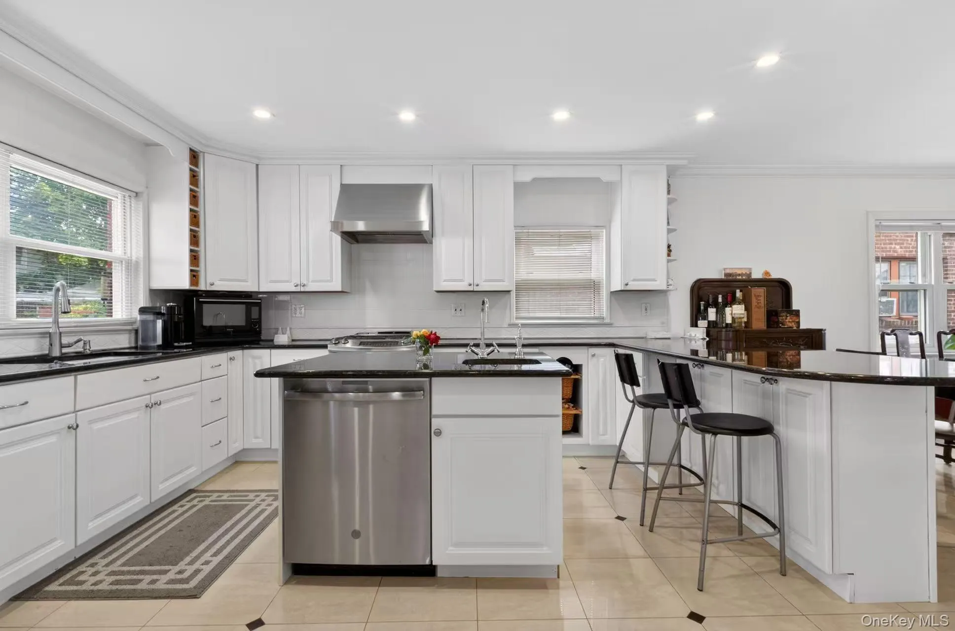 73-47 185th Street, New York, NY, 4 Bedrooms Bedrooms, 10 Rooms Rooms,4 BathroomsBathrooms,Residential,For Rent,185th,0,1010512 73-47 185th Street, New York, NY, 4 Bedrooms Bedrooms, 10 Rooms Rooms,4 BathroomsBathrooms,Residential,For Rent,185th,0,1010512