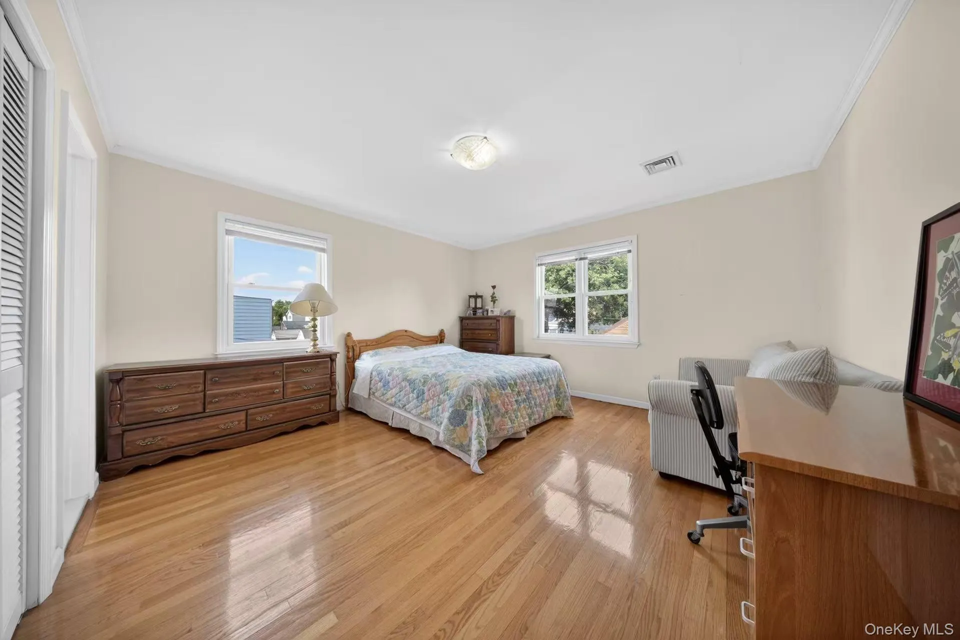 73-47 185th Street, New York, NY, 4 Bedrooms Bedrooms, 10 Rooms Rooms,4 BathroomsBathrooms,Residential,For Rent,185th,0,1010512 73-47 185th Street, New York, NY, 4 Bedrooms Bedrooms, 10 Rooms Rooms,4 BathroomsBathrooms,Residential,For Rent,185th,0,1010512