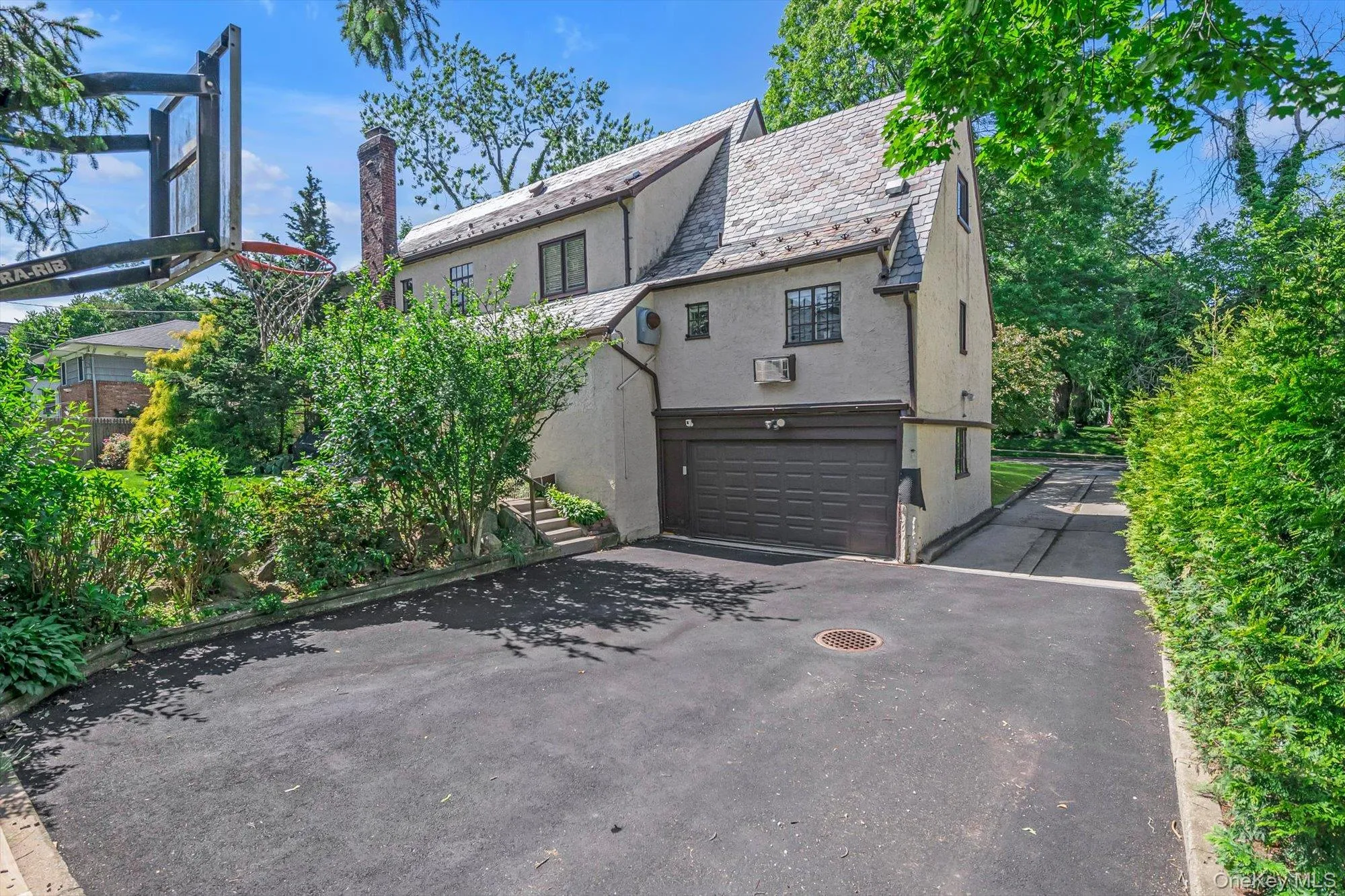 68 Beverly Road, North Hempstead, NY, 6 Bedrooms Bedrooms, 12 Rooms Rooms,3 BathroomsBathrooms,Residential,For Rent,Beverly,0,1010516 68 Beverly Road, North Hempstead, NY, 6 Bedrooms Bedrooms, 12 Rooms Rooms,3 BathroomsBathrooms,Residential,For Rent,Beverly,0,1010516