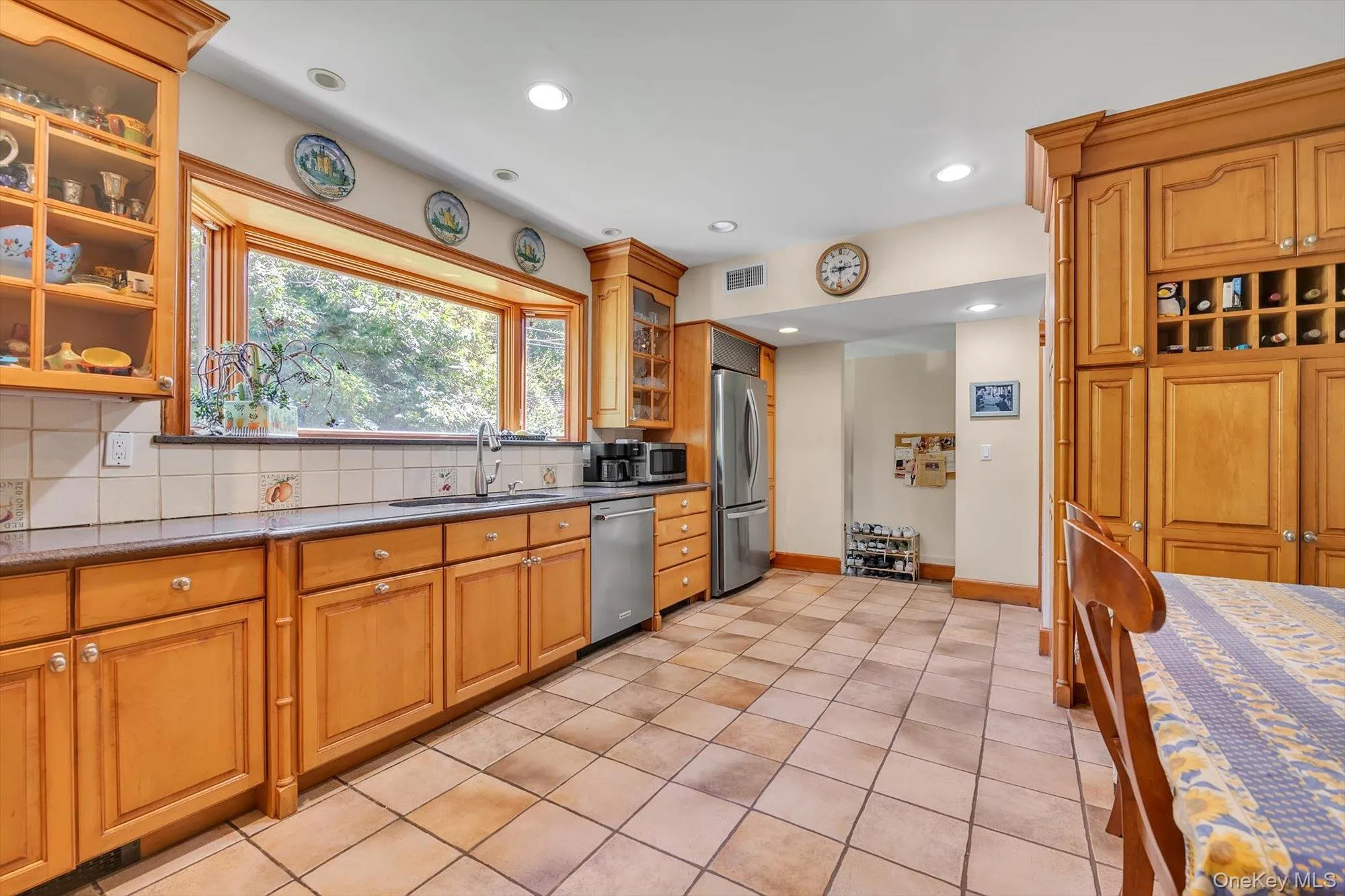 68 Beverly Road, North Hempstead, NY, 6 Bedrooms Bedrooms, 12 Rooms Rooms,3 BathroomsBathrooms,Residential,For Rent,Beverly,0,1010516 68 Beverly Road, North Hempstead, NY, 6 Bedrooms Bedrooms, 12 Rooms Rooms,3 BathroomsBathrooms,Residential,For Rent,Beverly,0,1010516