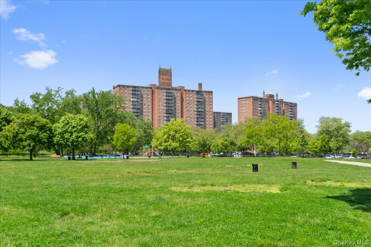 880 Boynton Avenue, New York, NY, 1 Bedroom Bedrooms, 4 Rooms Rooms,1 BathroomBathrooms,Residential,For Rent,Boynton Avenue,0,1010518 880 Boynton Avenue, New York, NY, 1 Bedroom Bedrooms, 4 Rooms Rooms,1 BathroomBathrooms,Residential,For Rent,Boynton Avenue,0,1010518