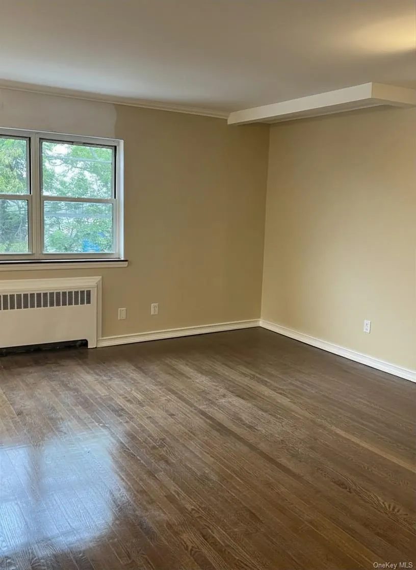196-23 Dunton Avenue, New York, NY, 1 Bedroom Bedrooms, 4 Rooms Rooms,1 BathroomBathrooms,Residential,For Rent,Dunton,0,1010528 196-23 Dunton Avenue, New York, NY, 1 Bedroom Bedrooms, 4 Rooms Rooms,1 BathroomBathrooms,Residential,For Rent,Dunton,0,1010528