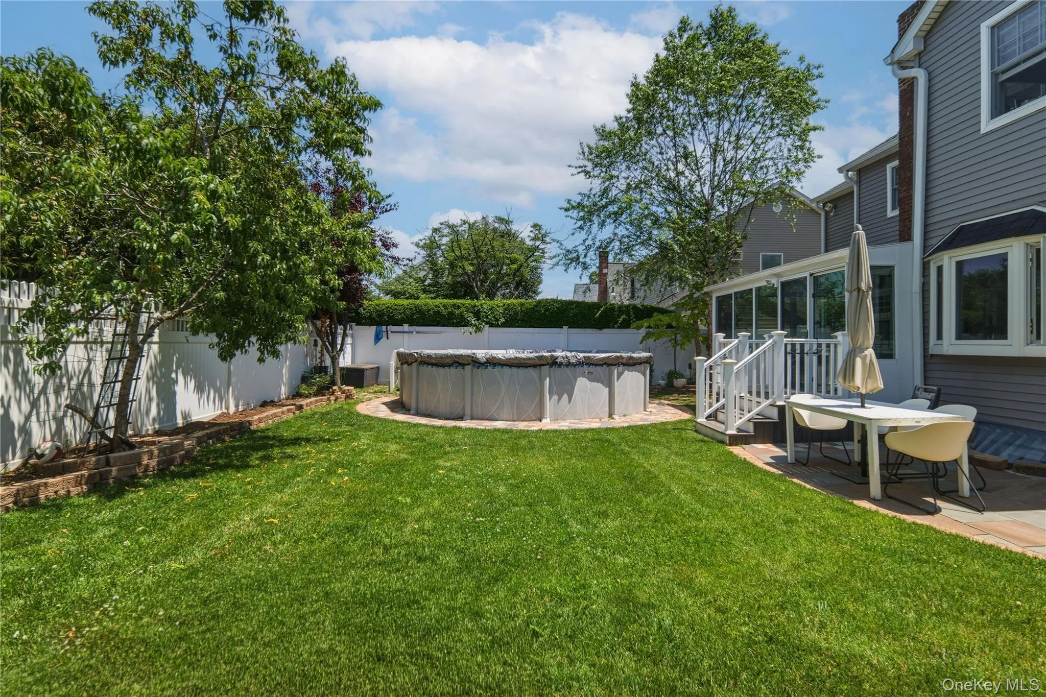 1533 Lowell Avenue, North Hempstead, NY, 4 Bedrooms Bedrooms, 7 Rooms Rooms,3 BathroomsBathrooms,Residential,For Rent,Lowell,0,1010531 1533 Lowell Avenue, North Hempstead, NY, 4 Bedrooms Bedrooms, 7 Rooms Rooms,3 BathroomsBathrooms,Residential,For Rent,Lowell,0,1010531