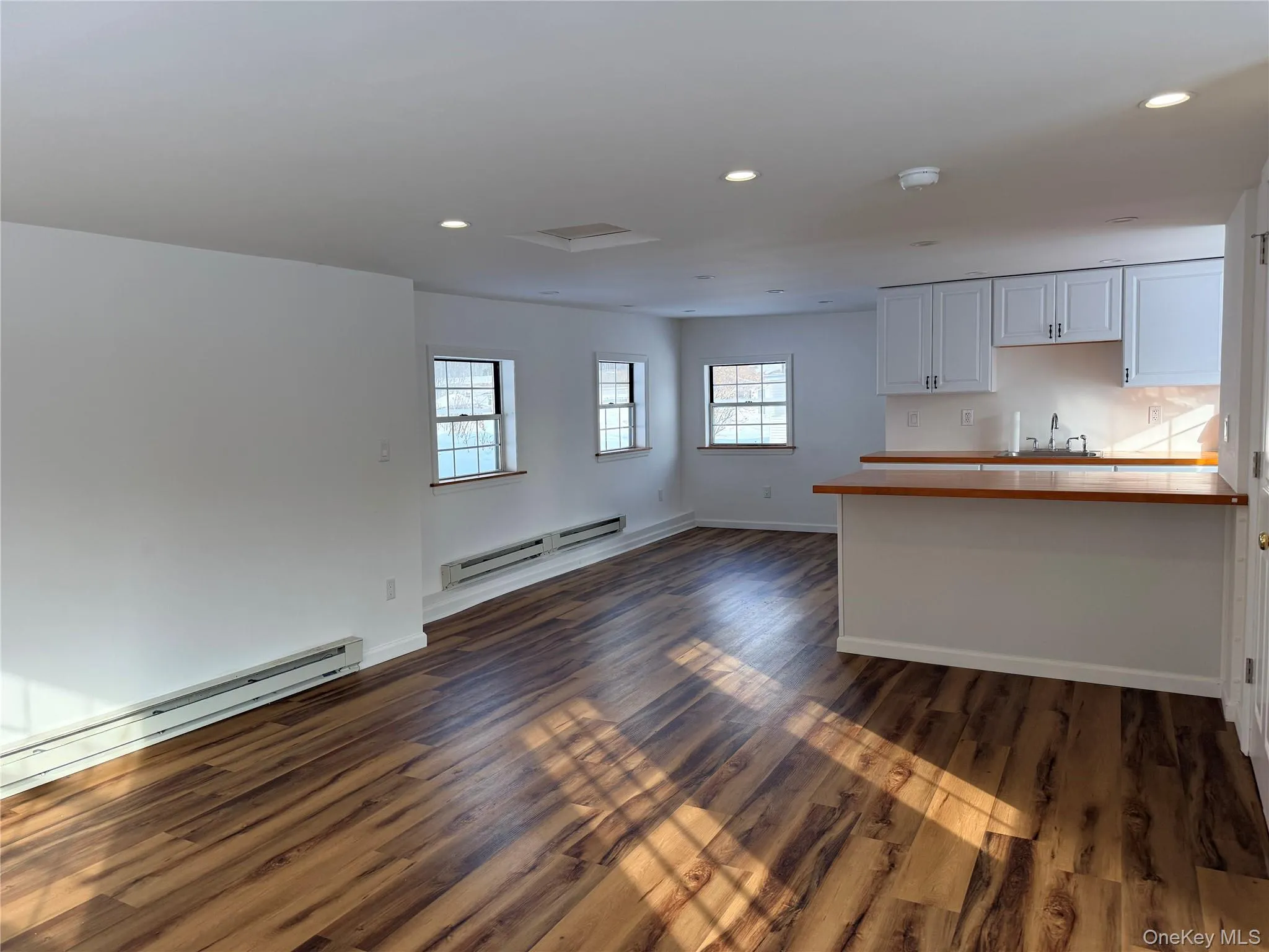 19 Quartz Lane, Greenville, NY, 1 Room Rooms,1 BathroomBathrooms,Residential Lease,For Rent,Quartz,0,1010532 19 Quartz Lane, Greenville, NY, 1 Room Rooms,1 BathroomBathrooms,Residential Lease,For Rent,Quartz,0,1010532