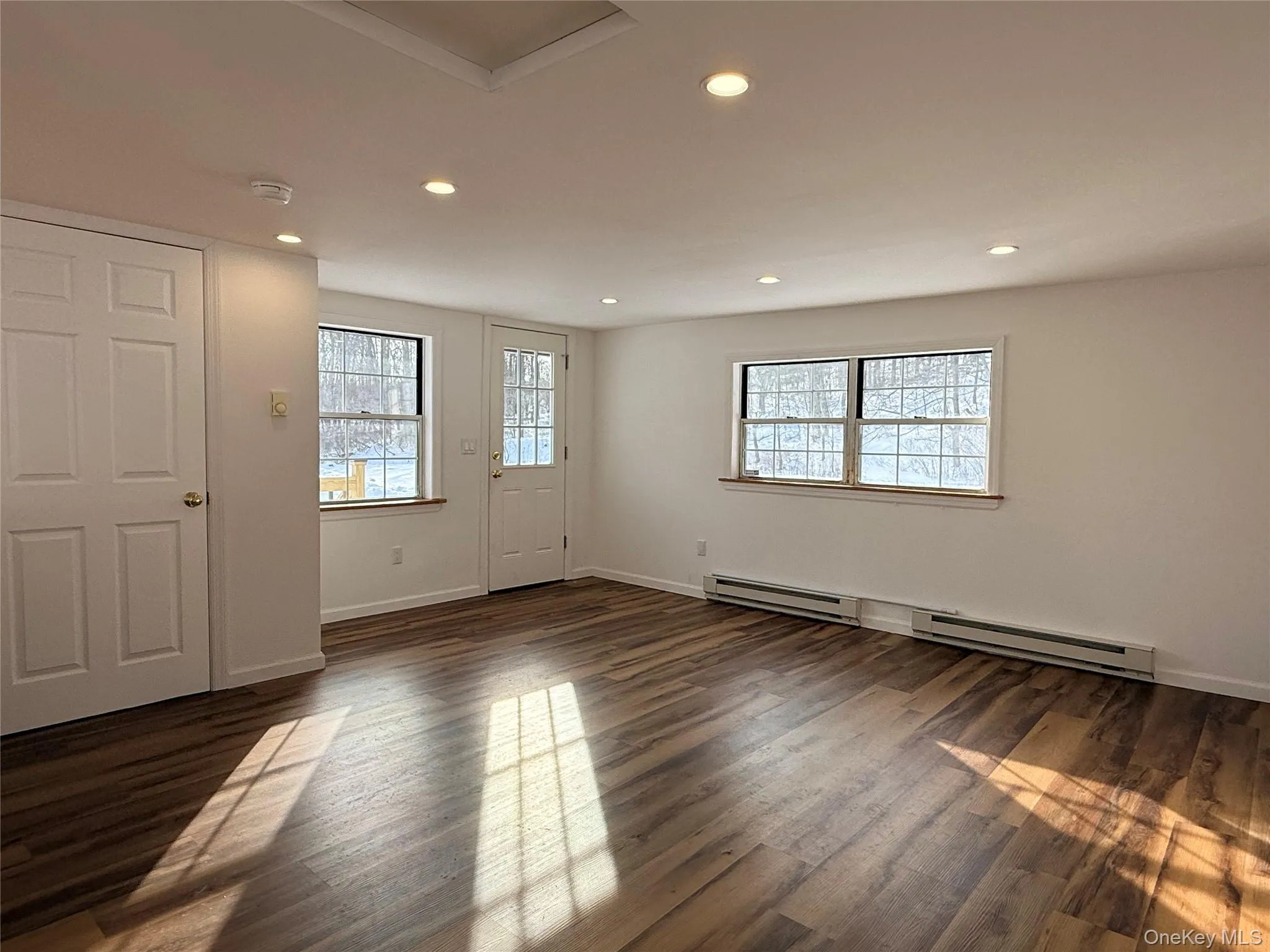19 Quartz Lane, Greenville, NY, 1 Room Rooms,1 BathroomBathrooms,Residential Lease,For Rent,Quartz,0,1010532 19 Quartz Lane, Greenville, NY, 1 Room Rooms,1 BathroomBathrooms,Residential Lease,For Rent,Quartz,0,1010532
