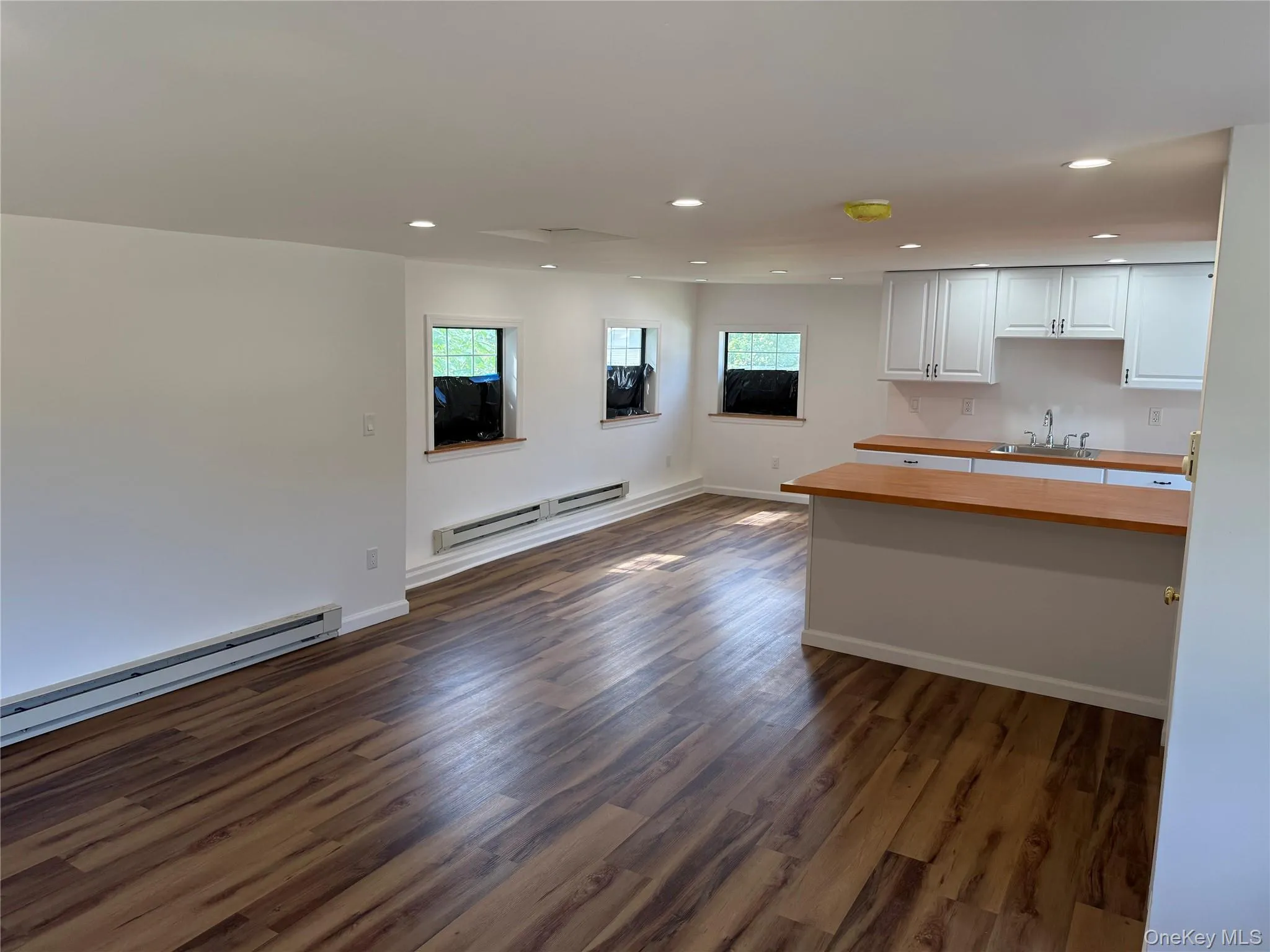 19 Quartz Lane, Greenville, NY, 1 Room Rooms,1 BathroomBathrooms,Residential Lease,For Rent,Quartz,0,1010532 19 Quartz Lane, Greenville, NY, 1 Room Rooms,1 BathroomBathrooms,Residential Lease,For Rent,Quartz,0,1010532
