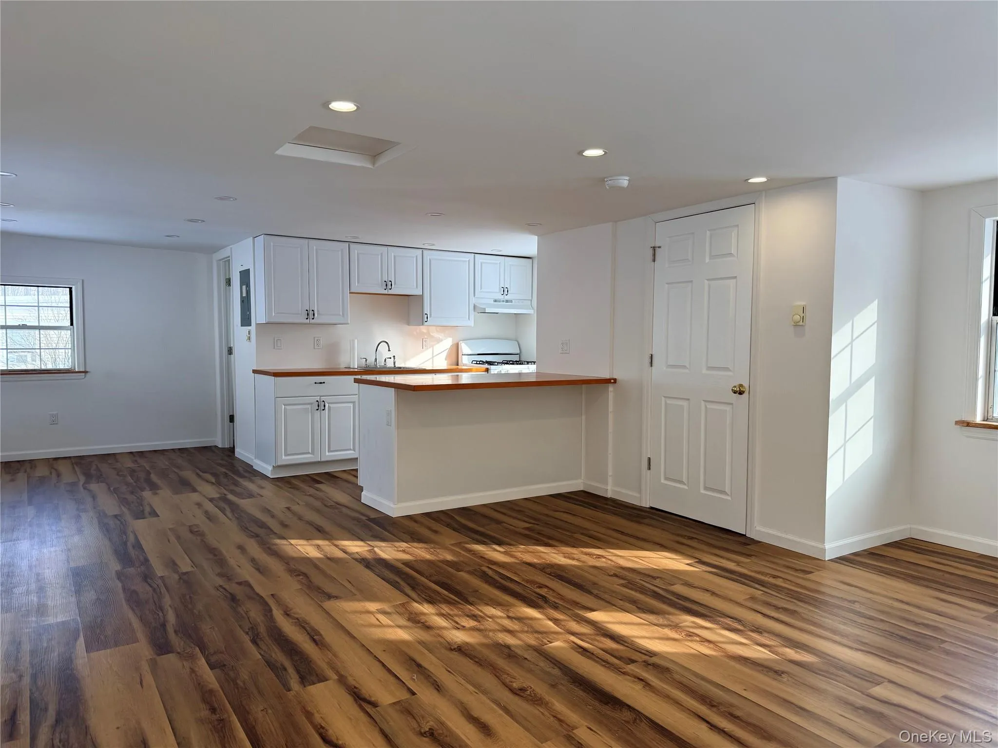 19 Quartz Lane, Greenville, NY, 1 Room Rooms,1 BathroomBathrooms,Residential Lease,For Rent,Quartz,0,1010532 19 Quartz Lane, Greenville, NY, 1 Room Rooms,1 BathroomBathrooms,Residential Lease,For Rent,Quartz,0,1010532