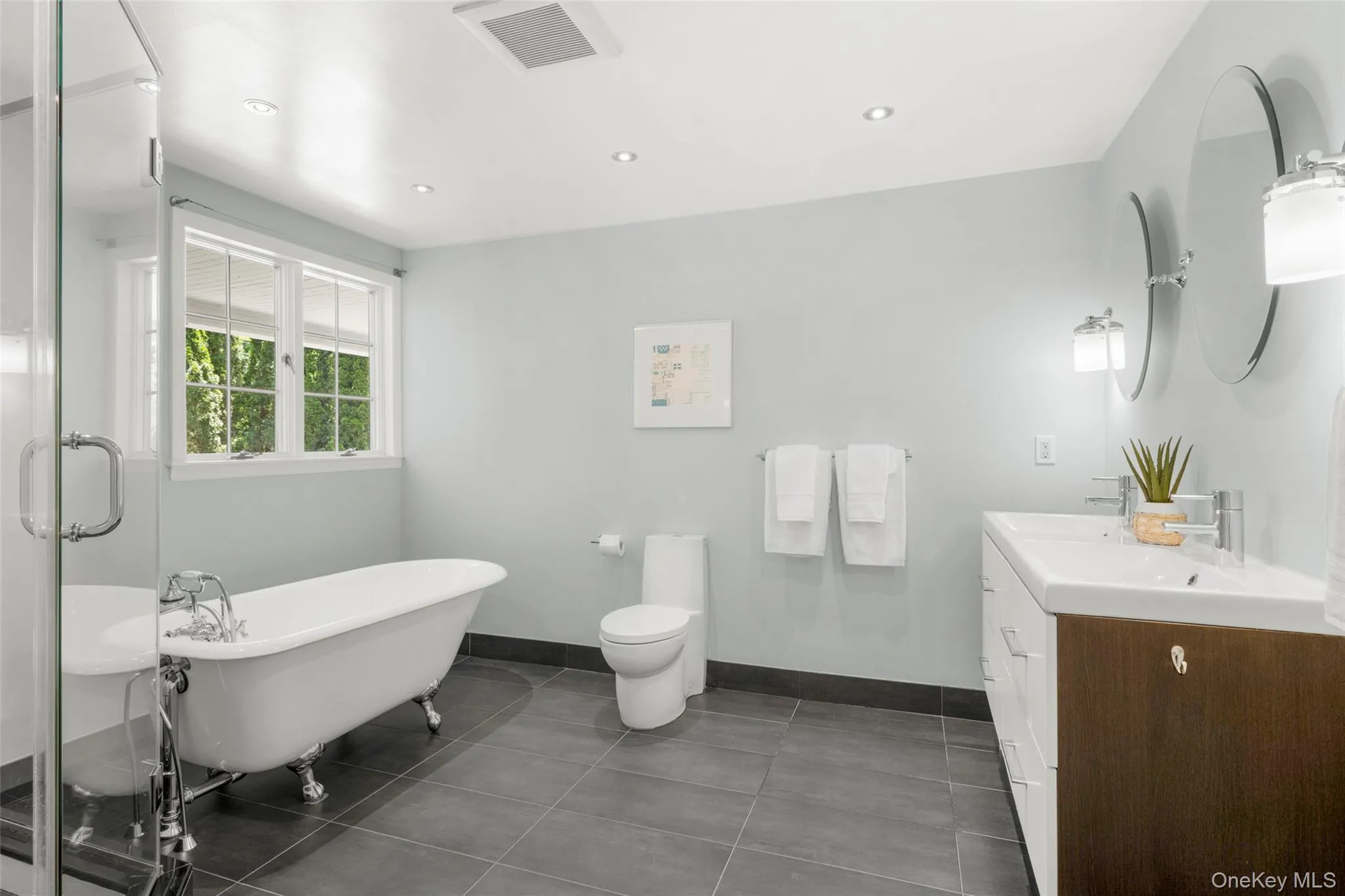 1st floor Full Bath 1st floor Full Bath