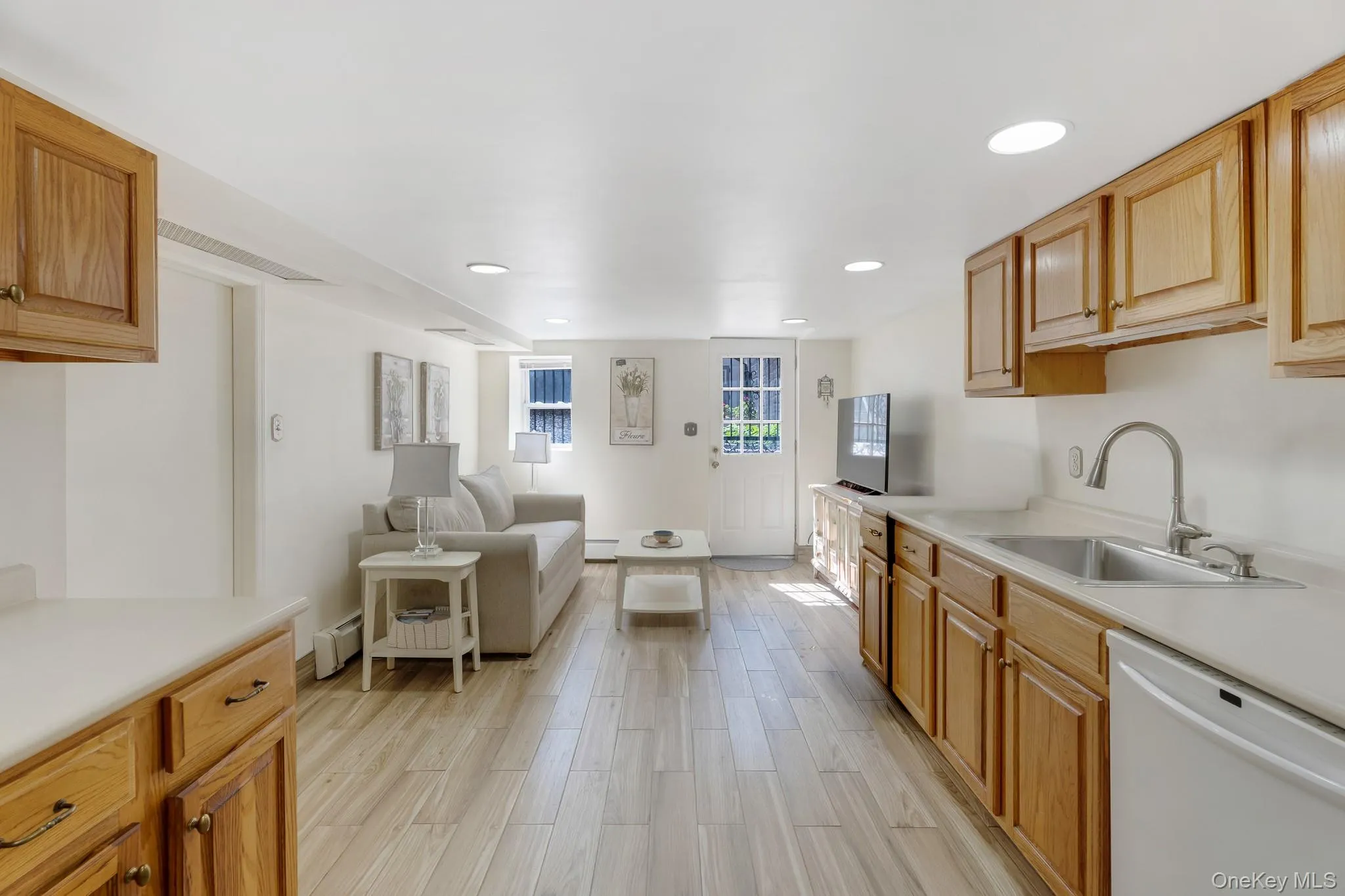 25-75 43rd Street, New York, NY, 3 Bedrooms Bedrooms, 6 Rooms Rooms,2 BathroomsBathrooms,Residential,For Rent,43rd,0,1010536 25-75 43rd Street, New York, NY, 3 Bedrooms Bedrooms, 6 Rooms Rooms,2 BathroomsBathrooms,Residential,For Rent,43rd,0,1010536