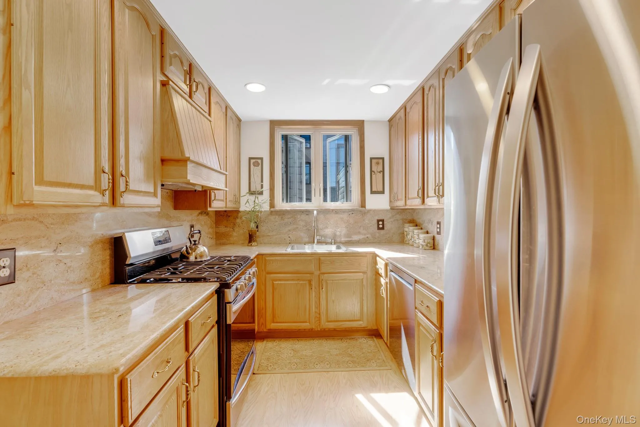 25-75 43rd Street, New York, NY, 3 Bedrooms Bedrooms, 6 Rooms Rooms,2 BathroomsBathrooms,Residential,For Rent,43rd,0,1010536 25-75 43rd Street, New York, NY, 3 Bedrooms Bedrooms, 6 Rooms Rooms,2 BathroomsBathrooms,Residential,For Rent,43rd,0,1010536