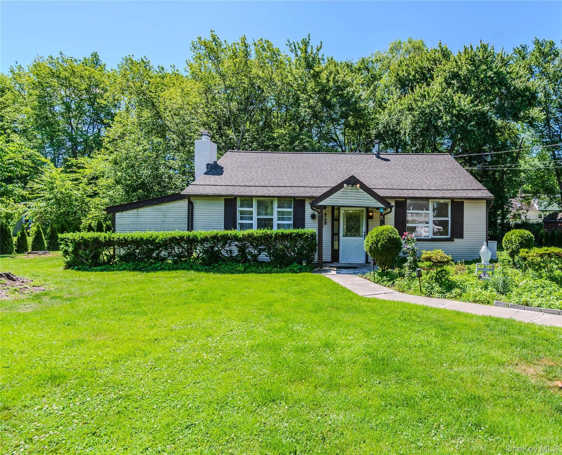 15 Maple Drive, Southeast, NY, 2 Bedrooms Bedrooms, 7 Rooms Rooms,1 BathroomBathrooms,Residential,For Rent,Maple,0,KEY1010538 15 Maple Drive, Southeast, NY, 2 Bedrooms Bedrooms, 7 Rooms Rooms,1 BathroomBathrooms,Residential,For Rent,Maple,0,KEY1010538