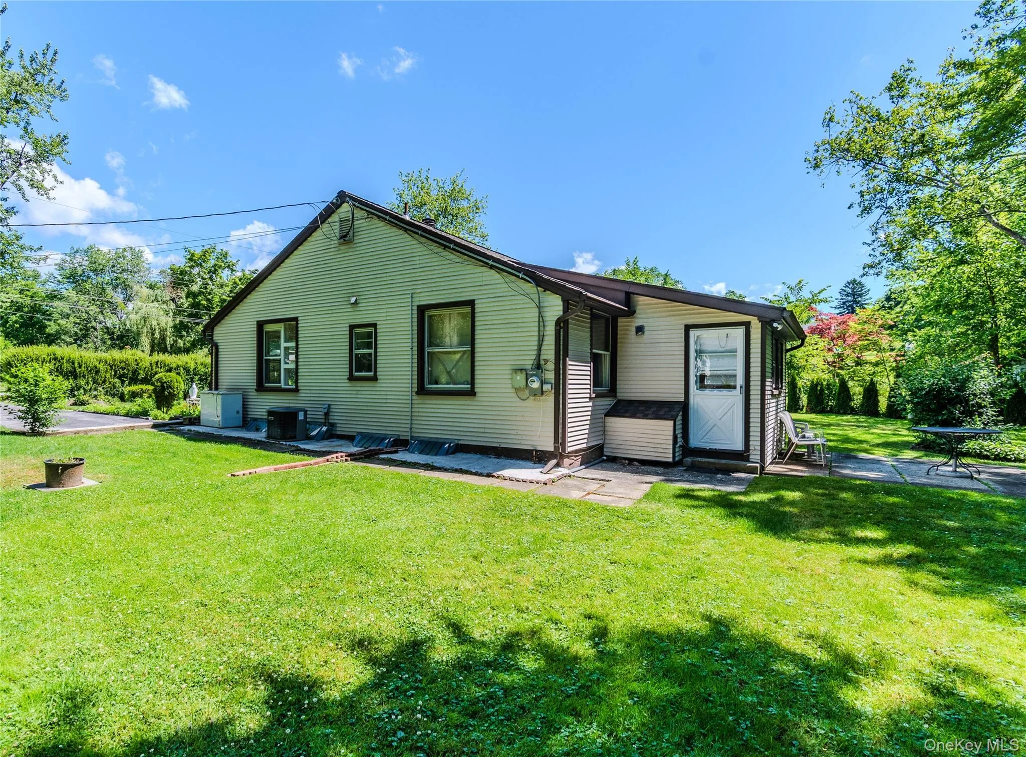 15 Maple Drive, Southeast, NY, 2 Bedrooms Bedrooms, 7 Rooms Rooms,1 BathroomBathrooms,Residential,For Rent,Maple,0,KEY1010538 15 Maple Drive, Southeast, NY, 2 Bedrooms Bedrooms, 7 Rooms Rooms,1 BathroomBathrooms,Residential,For Rent,Maple,0,KEY1010538