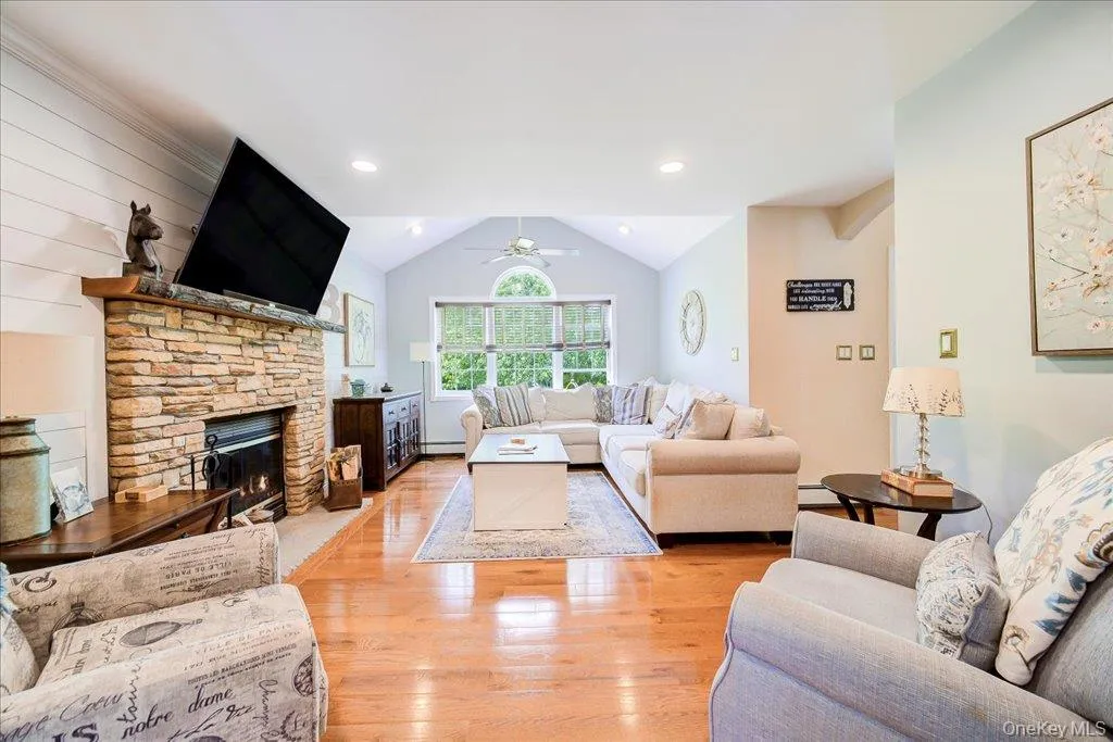 124 Rutsonville Road, Shawangunk, NY, 4 Bedrooms Bedrooms, 9 Rooms Rooms,2 BathroomsBathrooms,Residential,For Rent,Rutsonville,0,1010546 124 Rutsonville Road, Shawangunk, NY, 4 Bedrooms Bedrooms, 9 Rooms Rooms,2 BathroomsBathrooms,Residential,For Rent,Rutsonville,0,1010546