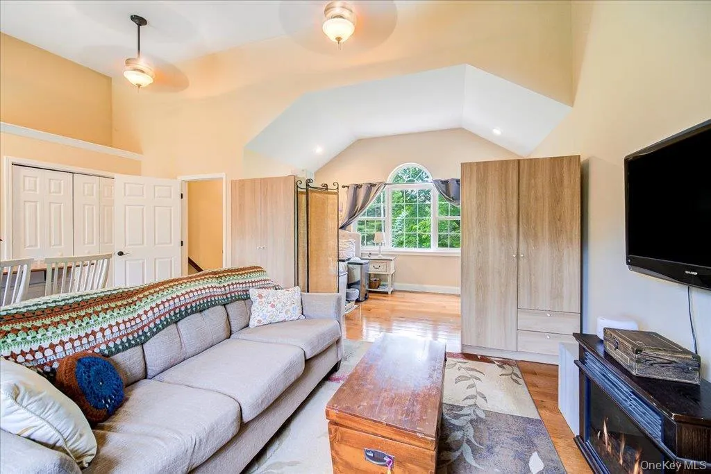124 Rutsonville Road, Shawangunk, NY, 4 Bedrooms Bedrooms, 9 Rooms Rooms,2 BathroomsBathrooms,Residential,For Rent,Rutsonville,0,1010546 124 Rutsonville Road, Shawangunk, NY, 4 Bedrooms Bedrooms, 9 Rooms Rooms,2 BathroomsBathrooms,Residential,For Rent,Rutsonville,0,1010546