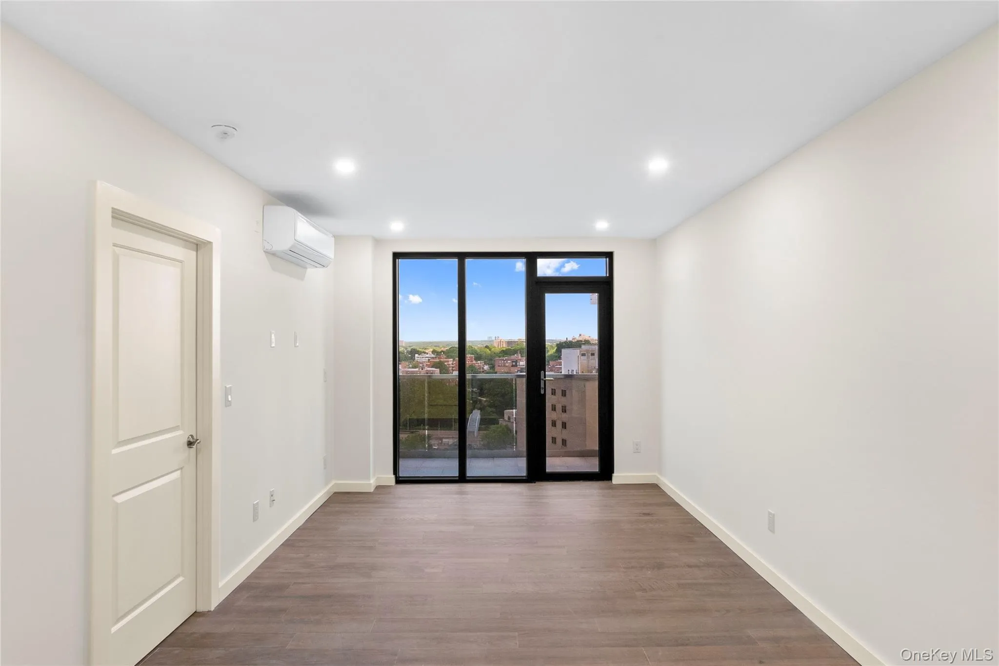 124-28 Queens Boulevard, New York, NY, 1 Bedroom Bedrooms, 4 Rooms Rooms,1 BathroomBathrooms,Residential,For Rent,Queens,0,1010547 124-28 Queens Boulevard, New York, NY, 1 Bedroom Bedrooms, 4 Rooms Rooms,1 BathroomBathrooms,Residential,For Rent,Queens,0,1010547