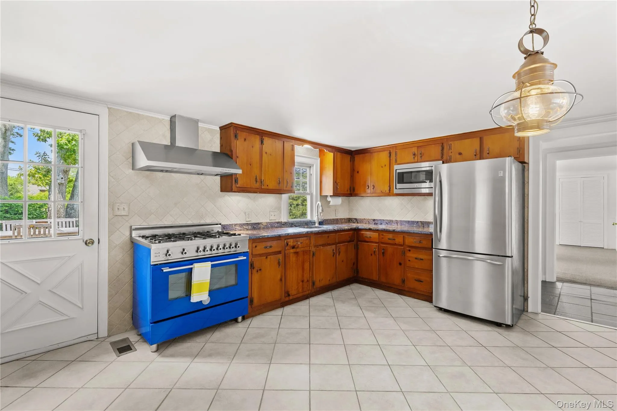 12 Whites Lane, Riverhead, NY, 3 Bedrooms Bedrooms, 5 Rooms Rooms,1 BathroomBathrooms,Residential,For Rent,Whites,0,1010553 12 Whites Lane, Riverhead, NY, 3 Bedrooms Bedrooms, 5 Rooms Rooms,1 BathroomBathrooms,Residential,For Rent,Whites,0,1010553