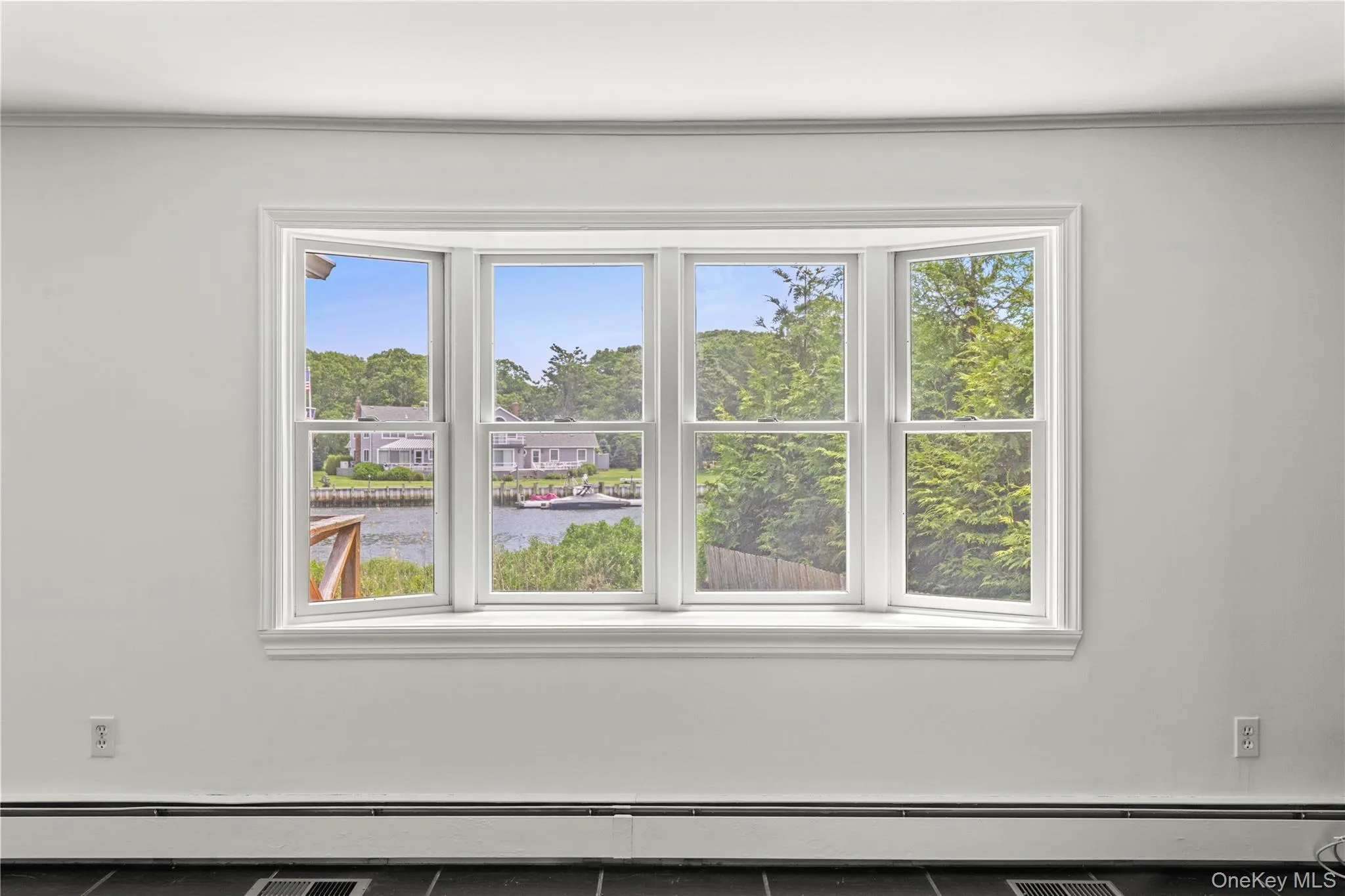 12 Whites Lane, Riverhead, NY, 3 Bedrooms Bedrooms, 5 Rooms Rooms,1 BathroomBathrooms,Residential,For Rent,Whites,0,1010553 12 Whites Lane, Riverhead, NY, 3 Bedrooms Bedrooms, 5 Rooms Rooms,1 BathroomBathrooms,Residential,For Rent,Whites,0,1010553