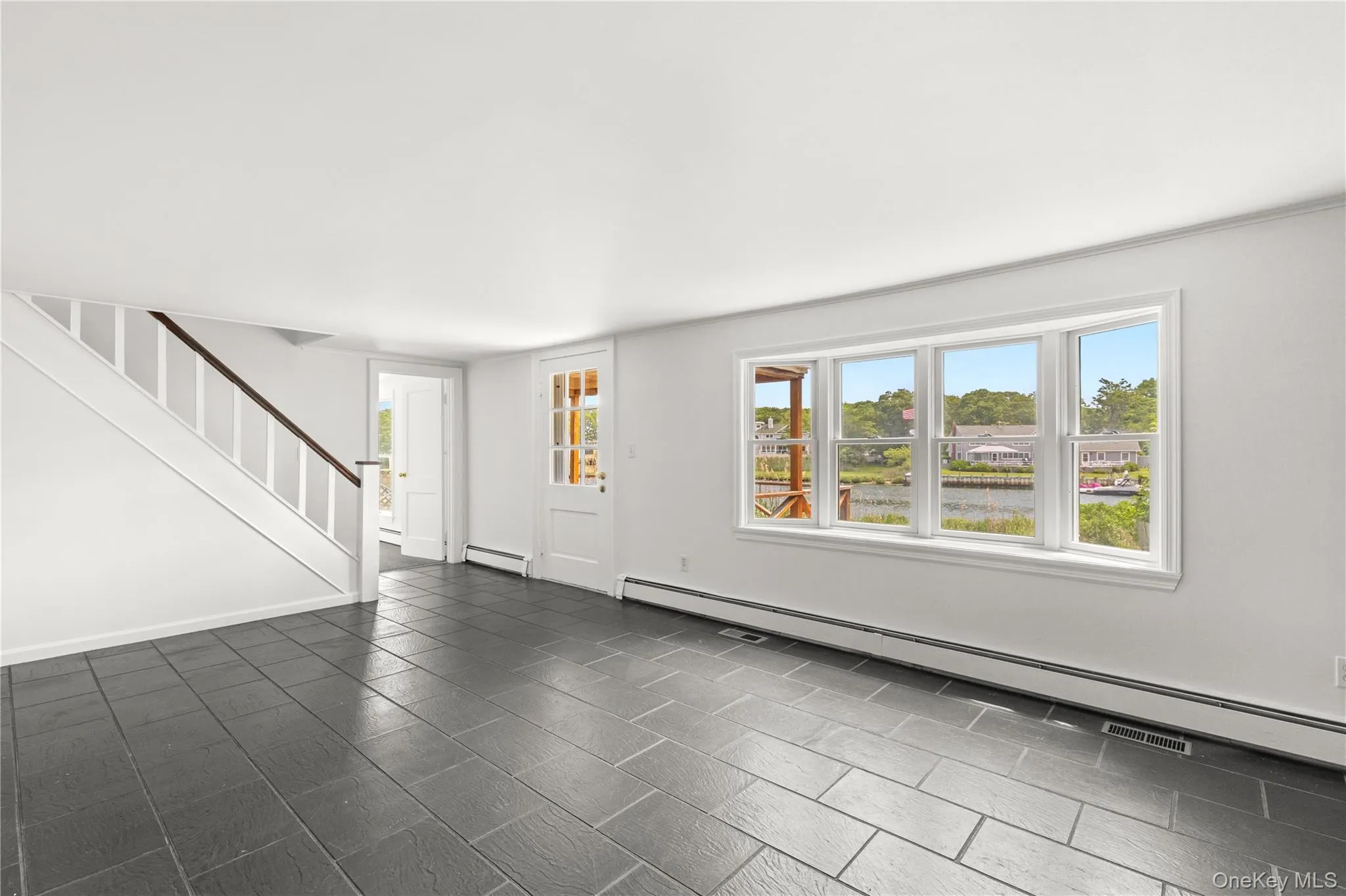 12 Whites Lane, Riverhead, NY, 3 Bedrooms Bedrooms, 5 Rooms Rooms,1 BathroomBathrooms,Residential,For Rent,Whites,0,1010553 12 Whites Lane, Riverhead, NY, 3 Bedrooms Bedrooms, 5 Rooms Rooms,1 BathroomBathrooms,Residential,For Rent,Whites,0,1010553