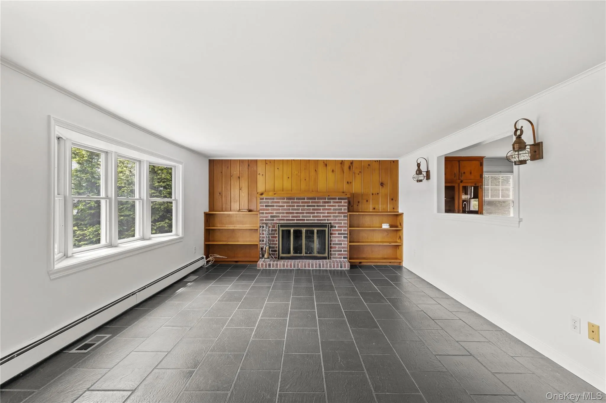 12 Whites Lane, Riverhead, NY, 3 Bedrooms Bedrooms, 5 Rooms Rooms,1 BathroomBathrooms,Residential,For Rent,Whites,0,1010553 12 Whites Lane, Riverhead, NY, 3 Bedrooms Bedrooms, 5 Rooms Rooms,1 BathroomBathrooms,Residential,For Rent,Whites,0,1010553
