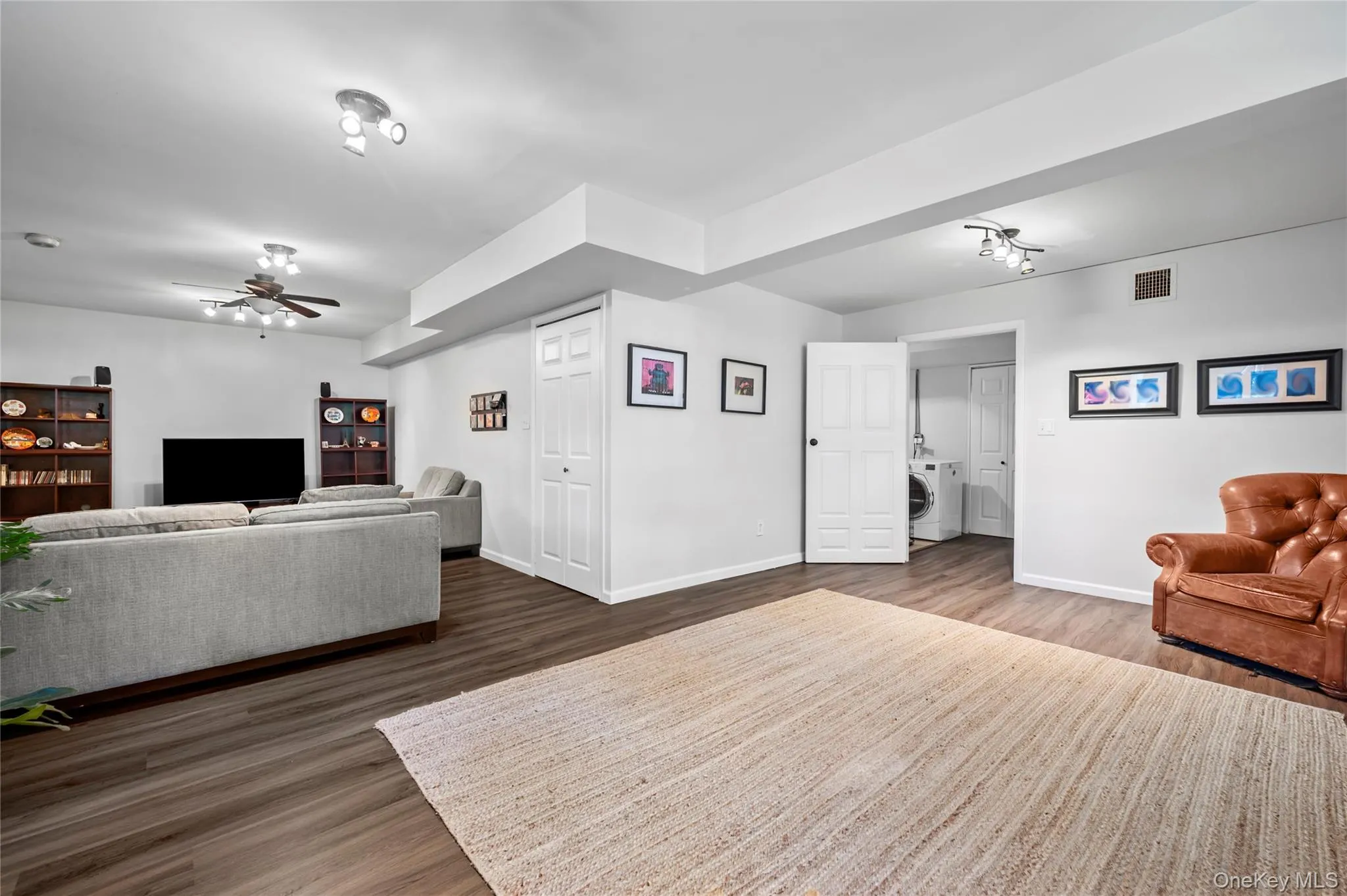 8 Burton Road, Mamaroneck, NY, 4 Bedrooms Bedrooms, 7 Rooms Rooms,2 BathroomsBathrooms,Residential,For Rent,Burton,0,1010554 8 Burton Road, Mamaroneck, NY, 4 Bedrooms Bedrooms, 7 Rooms Rooms,2 BathroomsBathrooms,Residential,For Rent,Burton,0,1010554