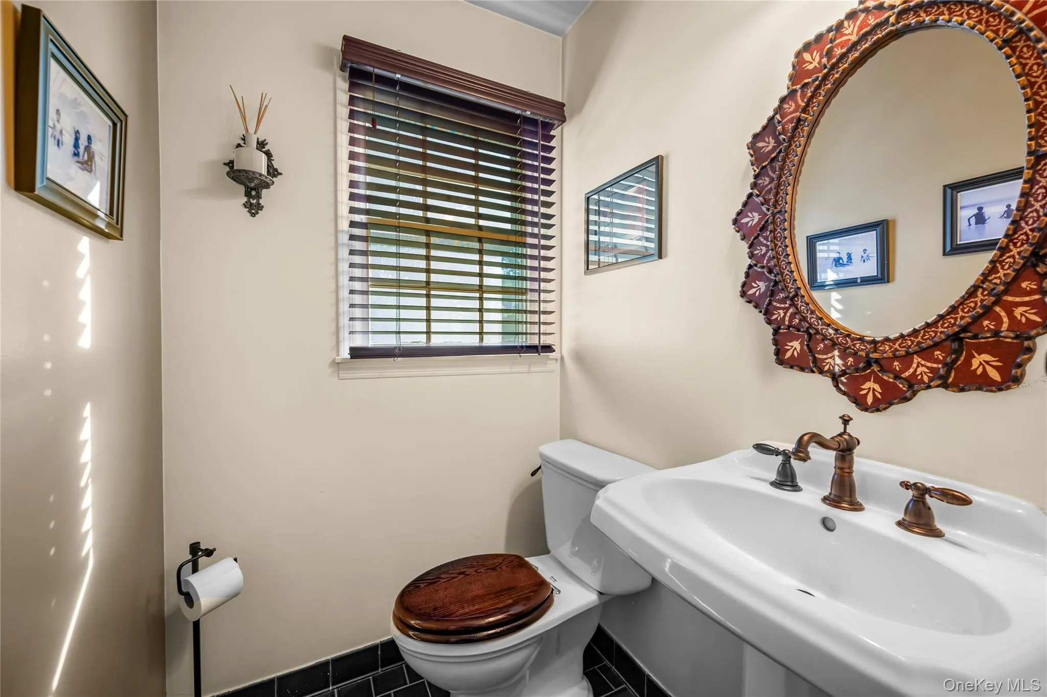 8 Burton Road, Mamaroneck, NY, 4 Bedrooms Bedrooms, 7 Rooms Rooms,2 BathroomsBathrooms,Residential,For Rent,Burton,0,1010554 8 Burton Road, Mamaroneck, NY, 4 Bedrooms Bedrooms, 7 Rooms Rooms,2 BathroomsBathrooms,Residential,For Rent,Burton,0,1010554