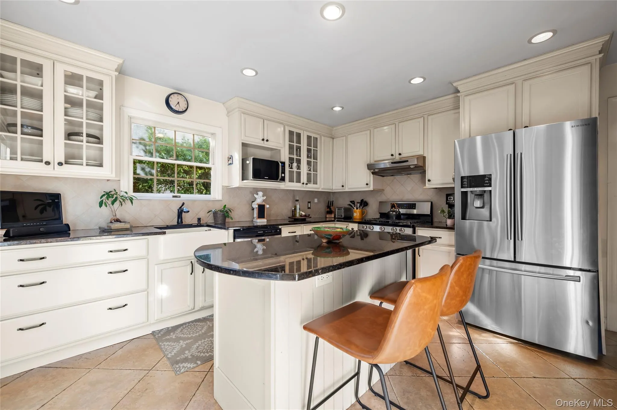 8 Burton Road, Mamaroneck, NY, 4 Bedrooms Bedrooms, 7 Rooms Rooms,2 BathroomsBathrooms,Residential,For Rent,Burton,0,1010554 8 Burton Road, Mamaroneck, NY, 4 Bedrooms Bedrooms, 7 Rooms Rooms,2 BathroomsBathrooms,Residential,For Rent,Burton,0,1010554