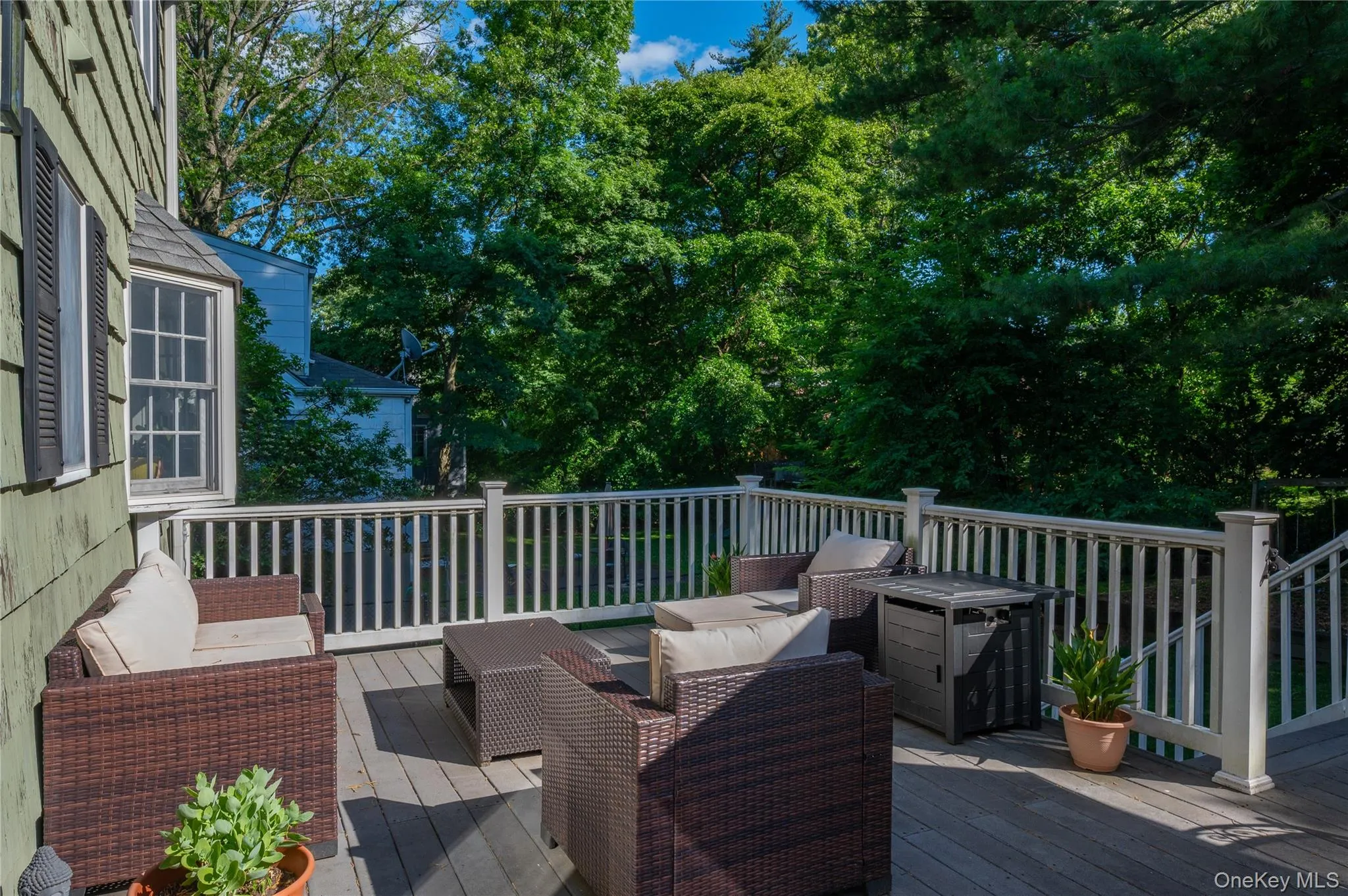 8 Burton Road, Mamaroneck, NY, 4 Bedrooms Bedrooms, 7 Rooms Rooms,2 BathroomsBathrooms,Residential,For Rent,Burton,0,1010554 8 Burton Road, Mamaroneck, NY, 4 Bedrooms Bedrooms, 7 Rooms Rooms,2 BathroomsBathrooms,Residential,For Rent,Burton,0,1010554