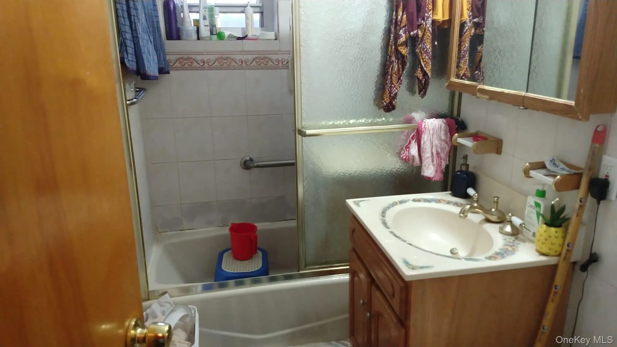 86-05 60TH ROAD, New York, NY, 1 Bedroom Bedrooms, 4 Rooms Rooms,1 BathroomBathrooms,Residential,For Rent,60TH ROAD,0,1010557 86-05 60TH ROAD, New York, NY, 1 Bedroom Bedrooms, 4 Rooms Rooms,1 BathroomBathrooms,Residential,For Rent,60TH ROAD,0,1010557