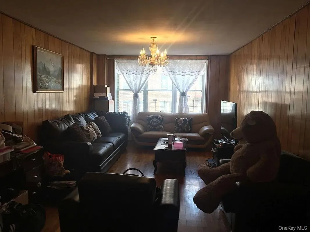 86-05 60TH ROAD, New York, NY, 1 Bedroom Bedrooms, 4 Rooms Rooms,1 BathroomBathrooms,Residential,For Rent,60TH ROAD,0,1010557 86-05 60TH ROAD, New York, NY, 1 Bedroom Bedrooms, 4 Rooms Rooms,1 BathroomBathrooms,Residential,For Rent,60TH ROAD,0,1010557