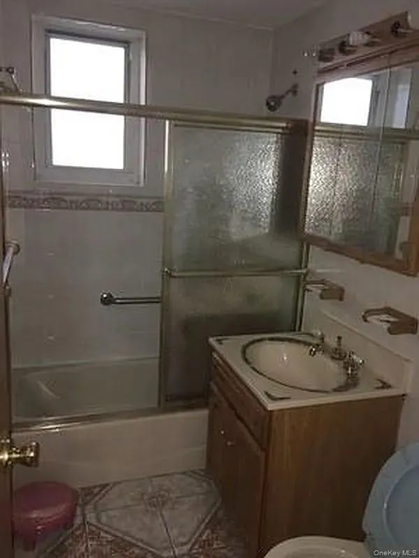 86-05 60TH ROAD, New York, NY, 1 Bedroom Bedrooms, 4 Rooms Rooms,1 BathroomBathrooms,Residential,For Rent,60TH ROAD,0,1010557 86-05 60TH ROAD, New York, NY, 1 Bedroom Bedrooms, 4 Rooms Rooms,1 BathroomBathrooms,Residential,For Rent,60TH ROAD,0,1010557