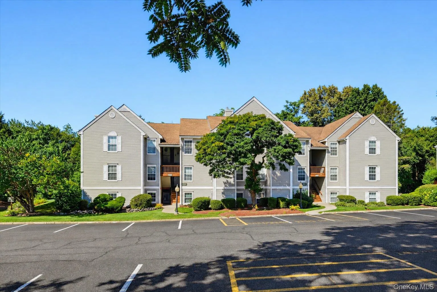 1175 Washington Green, New Windsor, NY, 2 Bedrooms Bedrooms, 5 Rooms Rooms,2 BathroomsBathrooms,Residential,For Rent,Washington,0,1010559 1175 Washington Green, New Windsor, NY, 2 Bedrooms Bedrooms, 5 Rooms Rooms,2 BathroomsBathrooms,Residential,For Rent,Washington,0,1010559