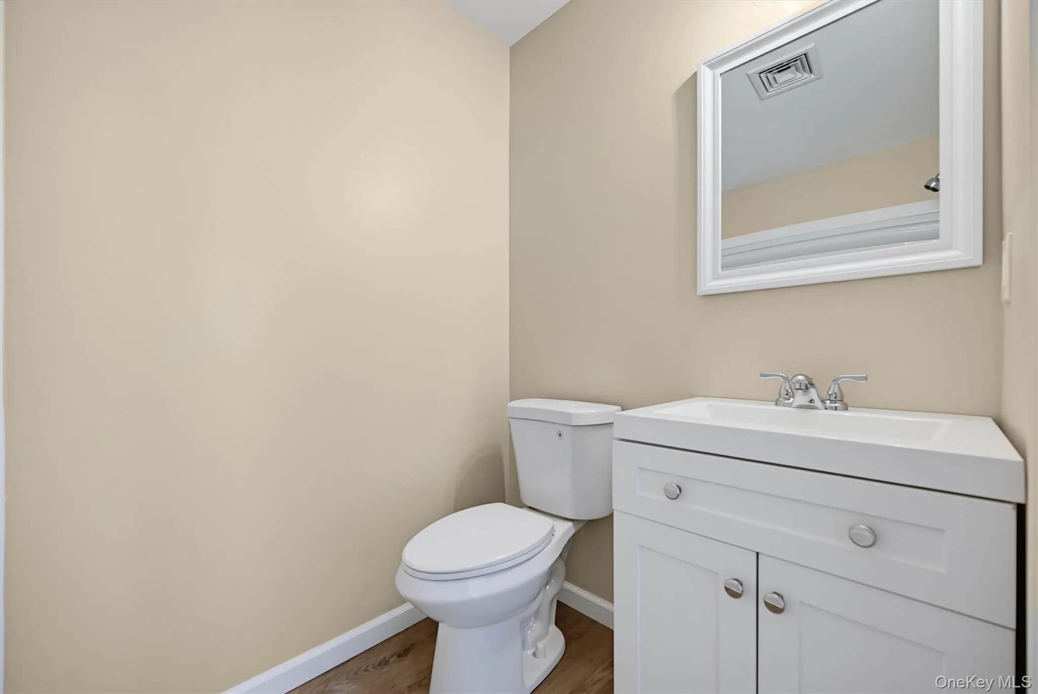 1175 Washington Green, New Windsor, NY, 2 Bedrooms Bedrooms, 5 Rooms Rooms,2 BathroomsBathrooms,Residential,For Rent,Washington,0,1010559 1175 Washington Green, New Windsor, NY, 2 Bedrooms Bedrooms, 5 Rooms Rooms,2 BathroomsBathrooms,Residential,For Rent,Washington,0,1010559