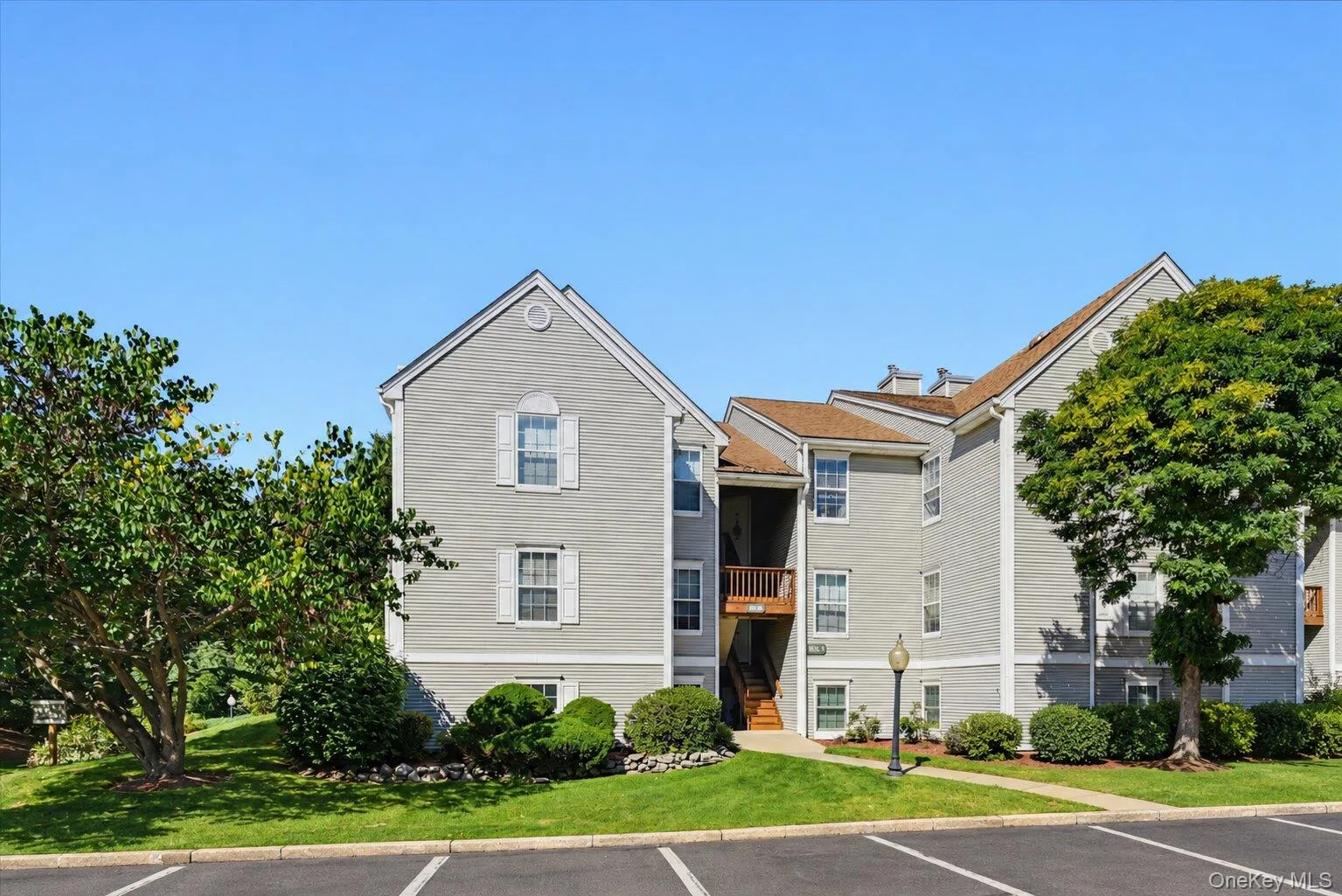 1175 Washington Green, New Windsor, NY, 2 Bedrooms Bedrooms, 5 Rooms Rooms,2 BathroomsBathrooms,Residential,For Rent,Washington,0,1010559 1175 Washington Green, New Windsor, NY, 2 Bedrooms Bedrooms, 5 Rooms Rooms,2 BathroomsBathrooms,Residential,For Rent,Washington,0,1010559