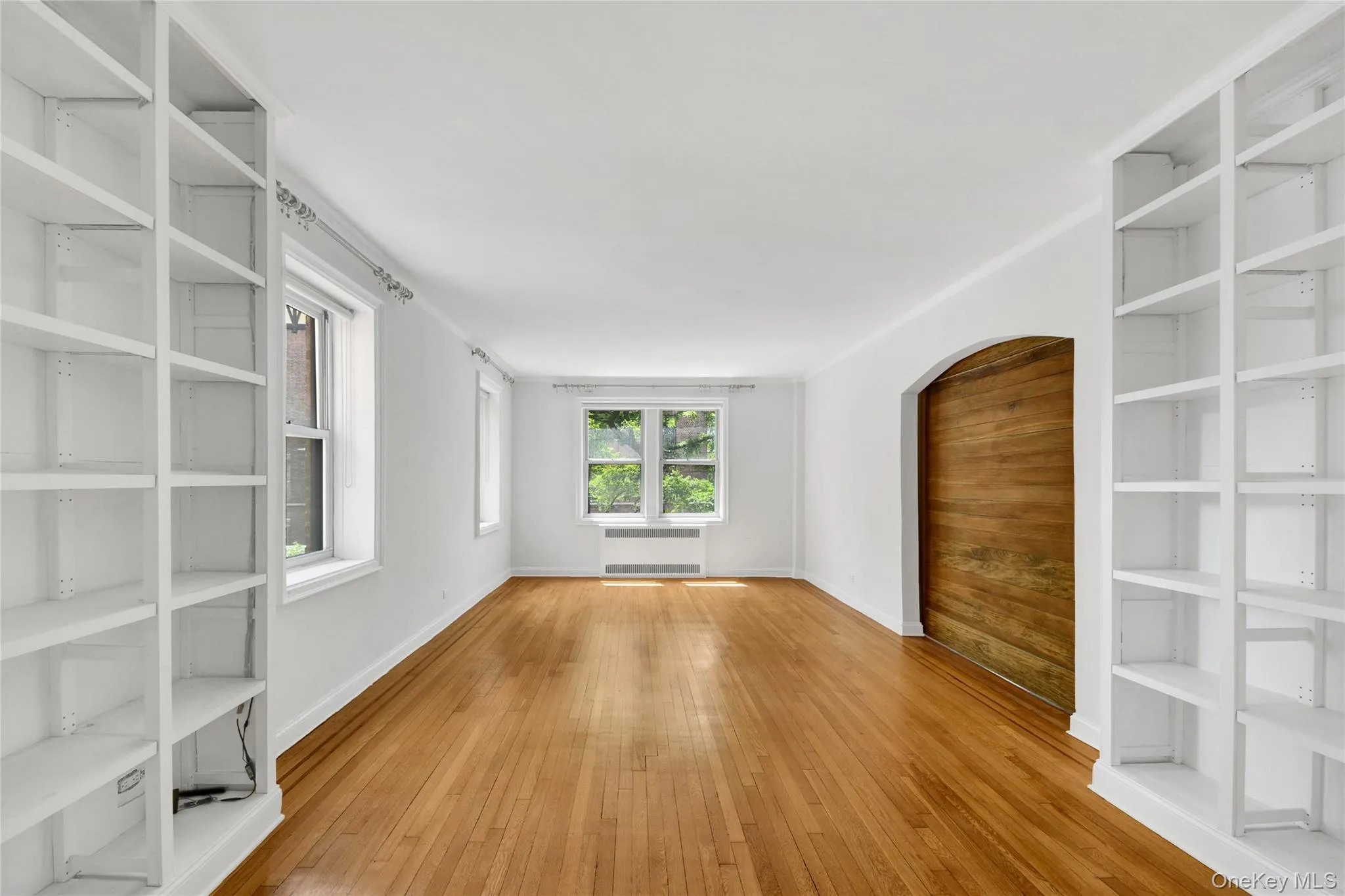 Light drenched living room w/ out staging. Light drenched living room w/ out staging.
