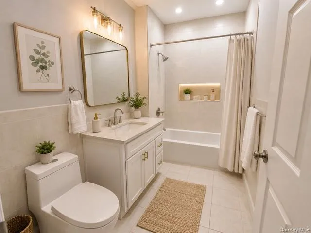 1404 Outlook Avenue, New York, NY, 2 Bedrooms Bedrooms, 5 Rooms Rooms,1 BathroomBathrooms,Residential,For Rent,Outlook,0,1010565 1404 Outlook Avenue, New York, NY, 2 Bedrooms Bedrooms, 5 Rooms Rooms,1 BathroomBathrooms,Residential,For Rent,Outlook,0,1010565