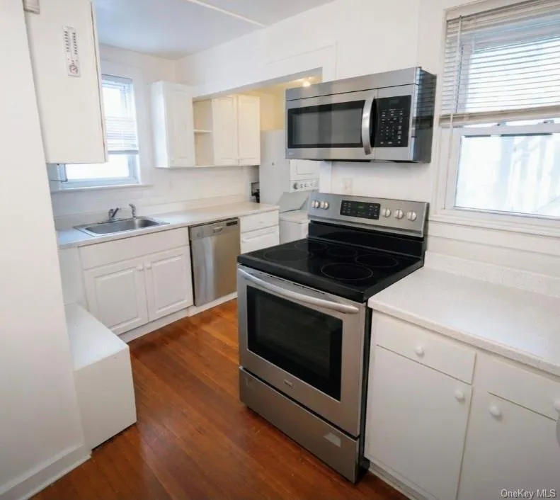 145 Main Street, Rye Town, NY, 2 Bedrooms Bedrooms, 4 Rooms Rooms,1 BathroomBathrooms,Residential Lease,For Rent,Main,0,KEY1010567 145 Main Street, Rye Town, NY, 2 Bedrooms Bedrooms, 4 Rooms Rooms,1 BathroomBathrooms,Residential Lease,For Rent,Main,0,KEY1010567