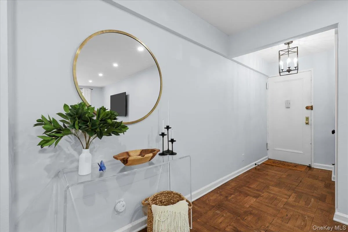 555 Broadway, Greenburgh, NY, 2 Bedrooms Bedrooms, 5 Rooms Rooms,2 BathroomsBathrooms,Residential,For Rent,Broadway,0,1010568 555 Broadway, Greenburgh, NY, 2 Bedrooms Bedrooms, 5 Rooms Rooms,2 BathroomsBathrooms,Residential,For Rent,Broadway,0,1010568