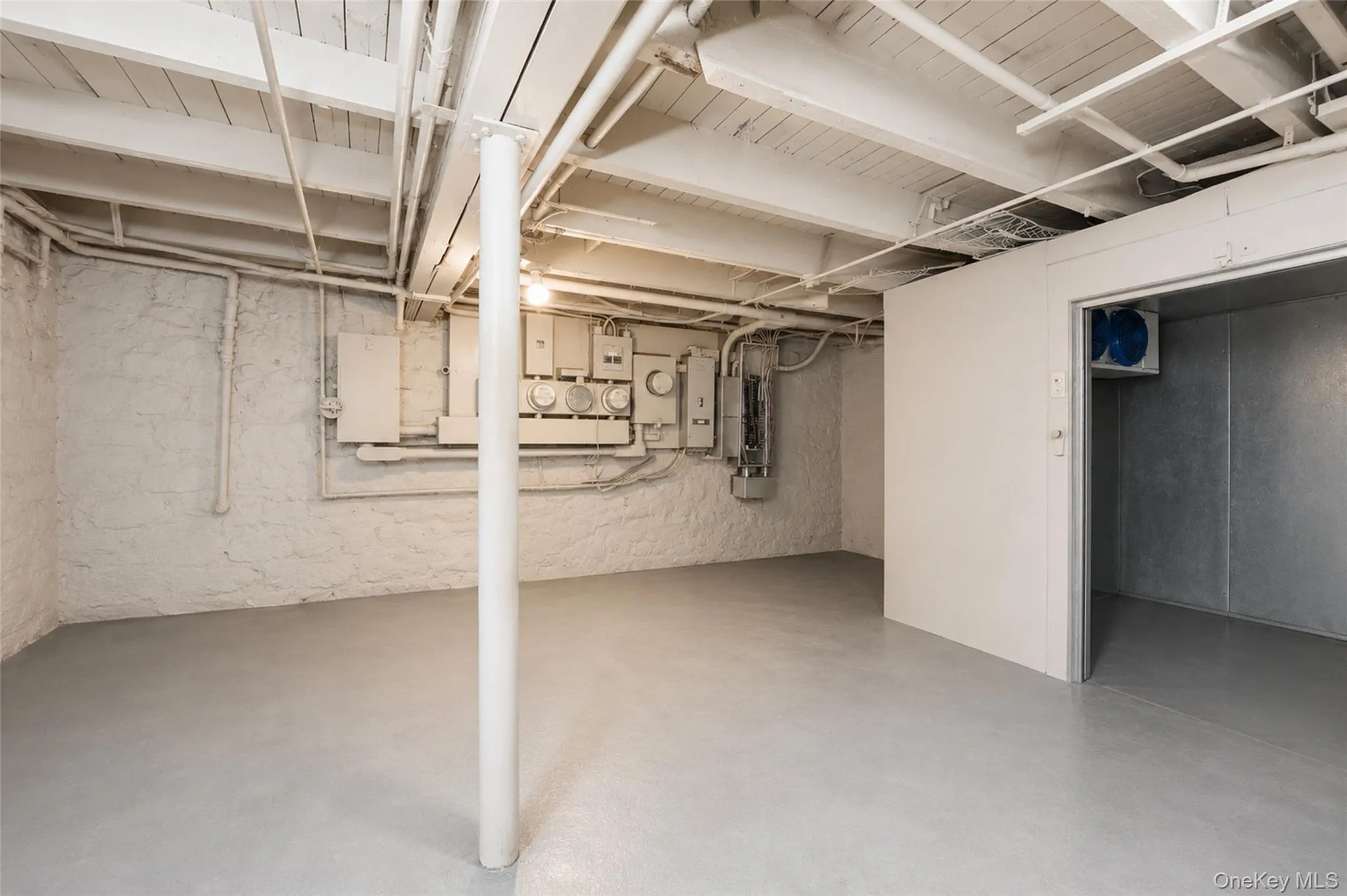 1077 Broadway, New York, NY, ,Commercial Lease,For Rent,Broadway,0,1010570 1077 Broadway, New York, NY, ,Commercial Lease,For Rent,Broadway,0,1010570